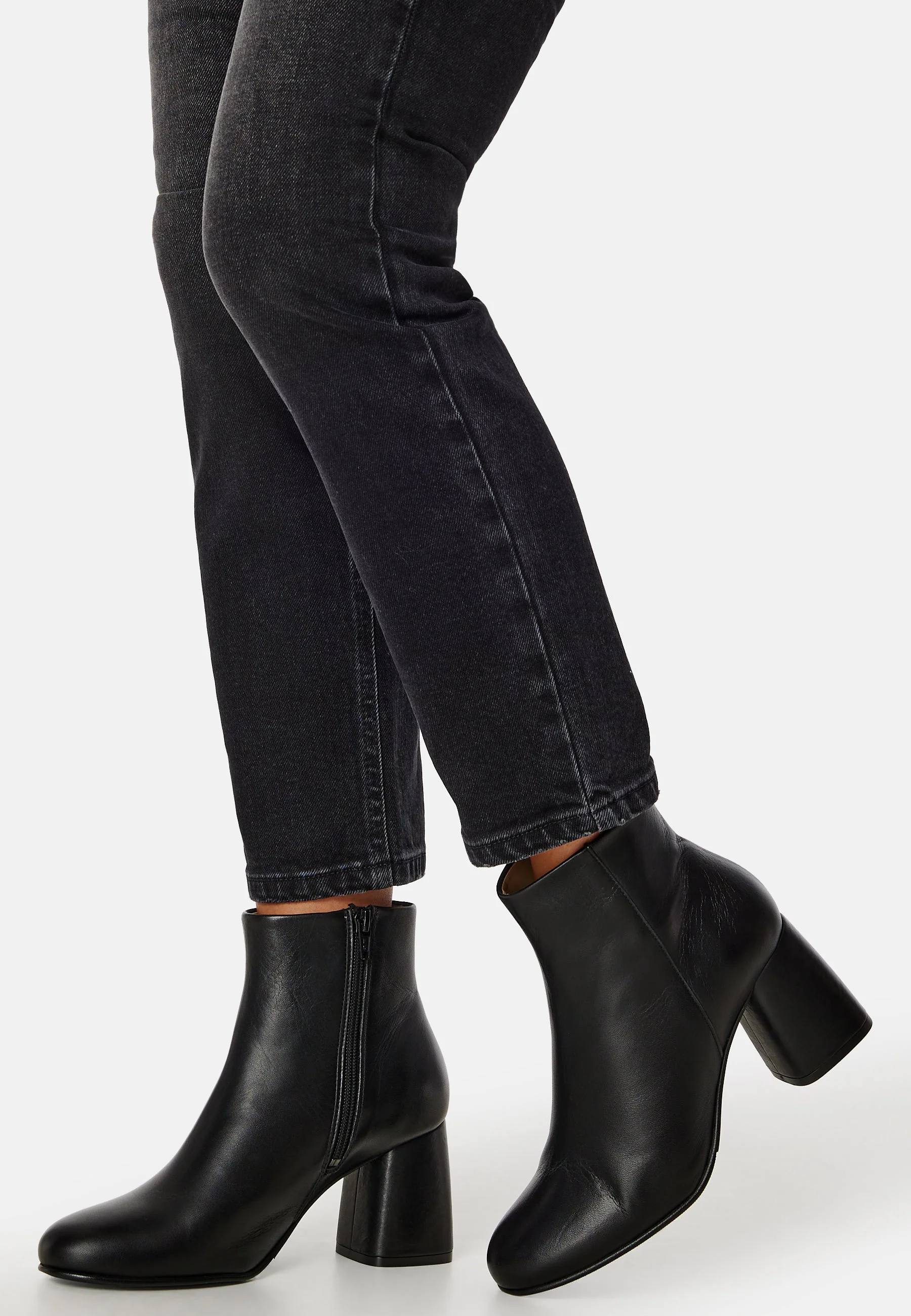 Alva Leather Boot