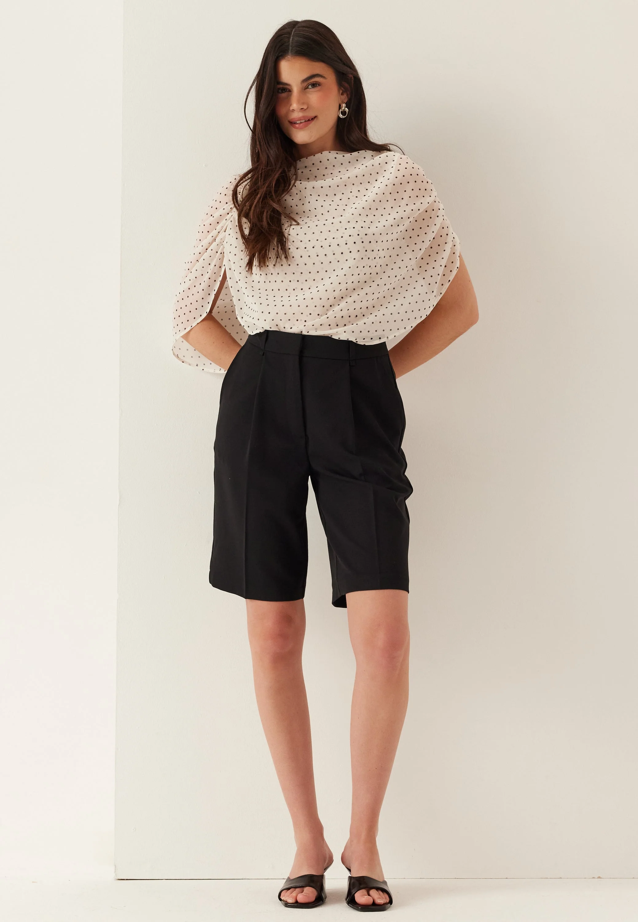 Awpassi Mw Knee Shorts Noos - Image 3