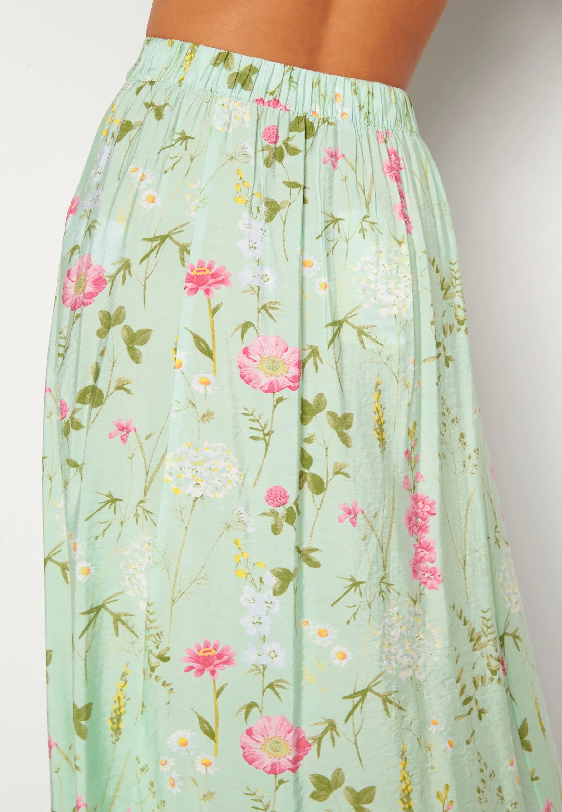 Bertha HW Skirt - Image 4