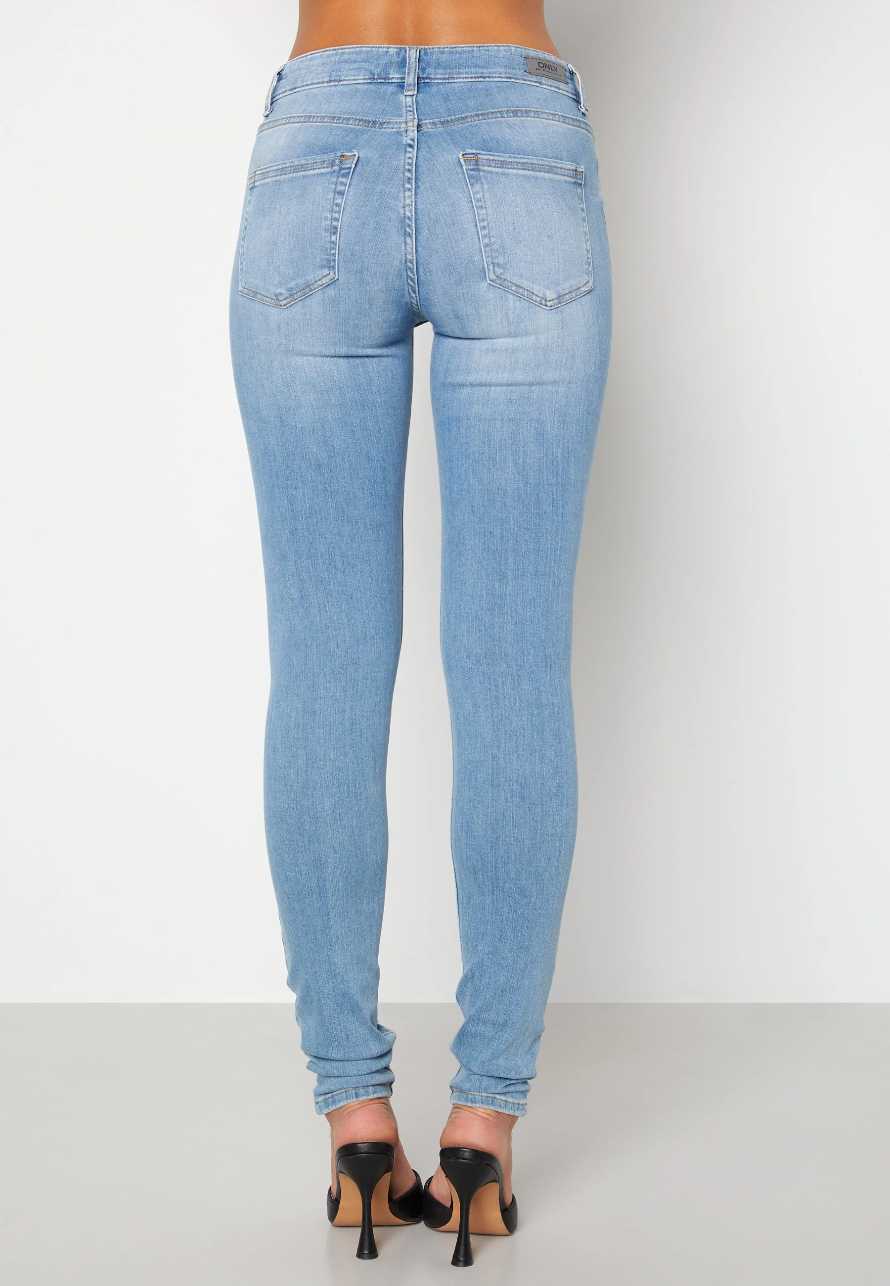 Blush Life Mid Jeans - Image 5