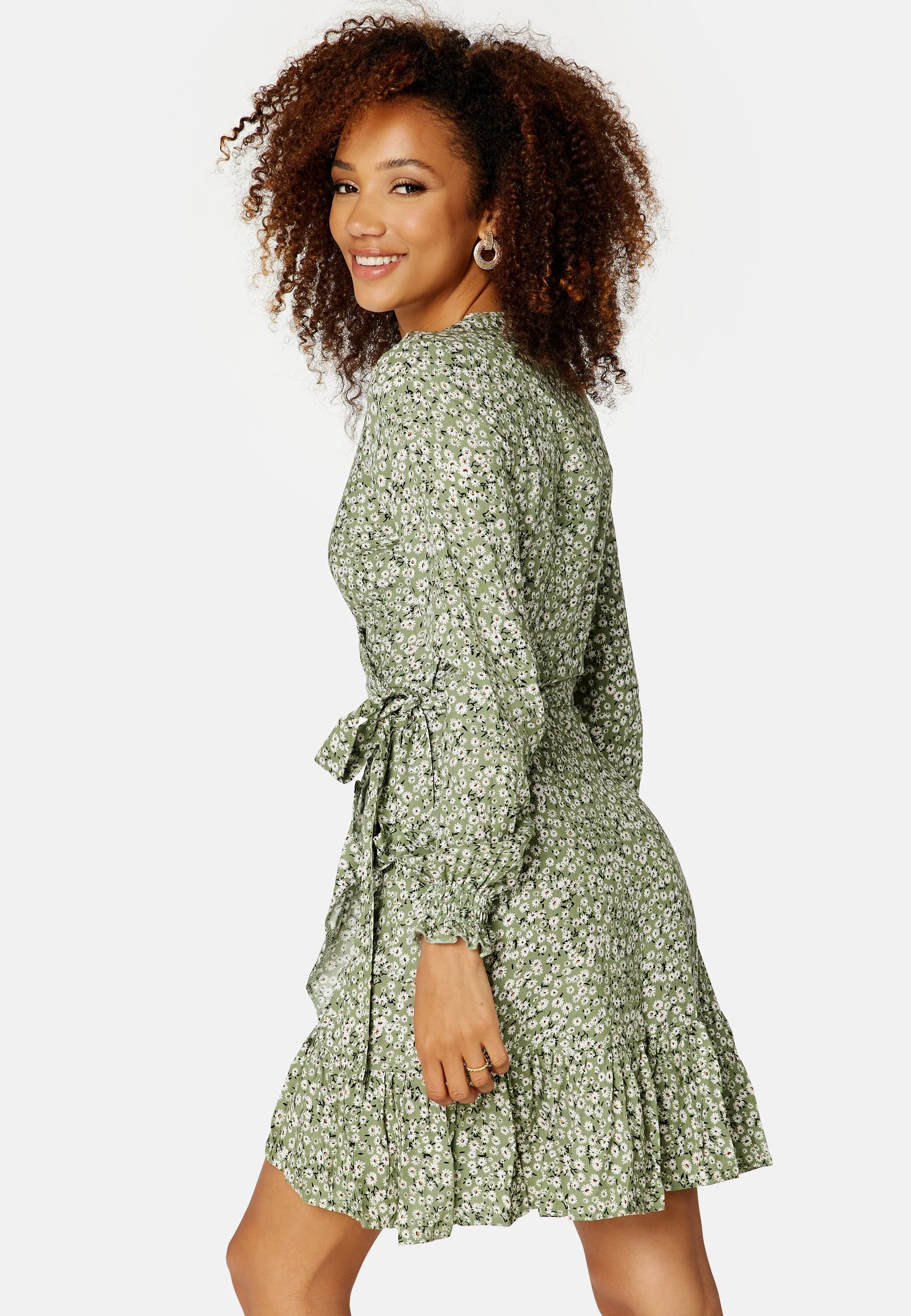 Ditsy Frilly Wrap Mini Dress - Image 3