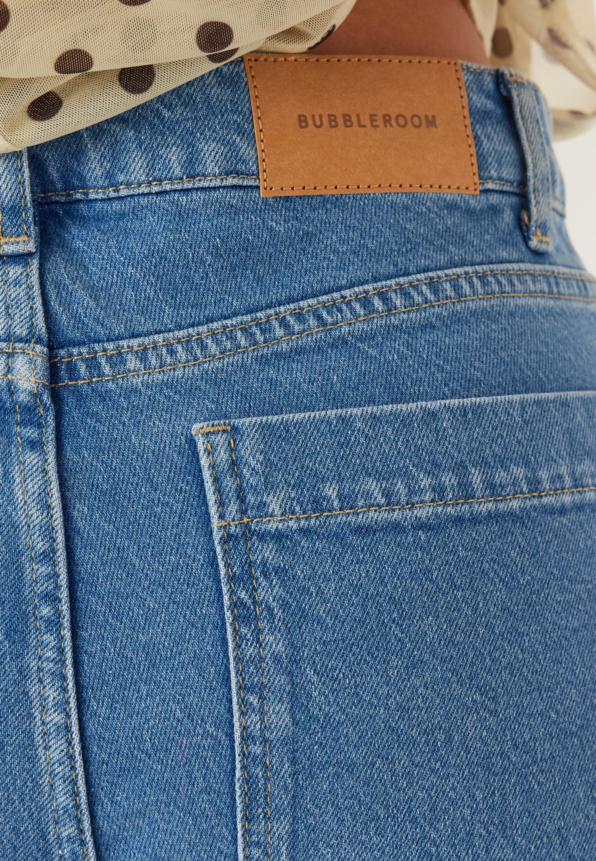 Front Pocket Jeans - Image 5