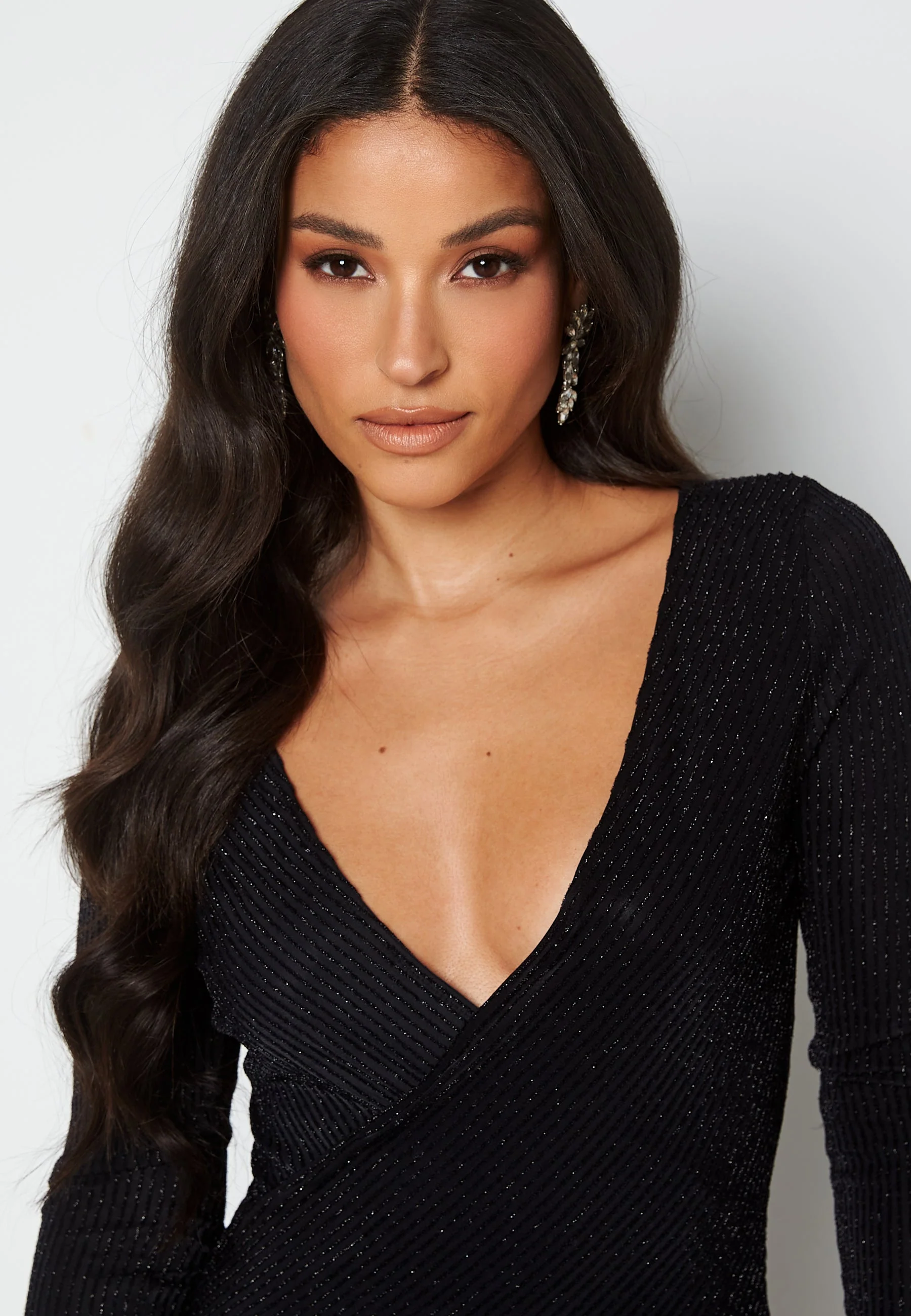 Hannah Short V-Neck Glitter Dress - Image 4