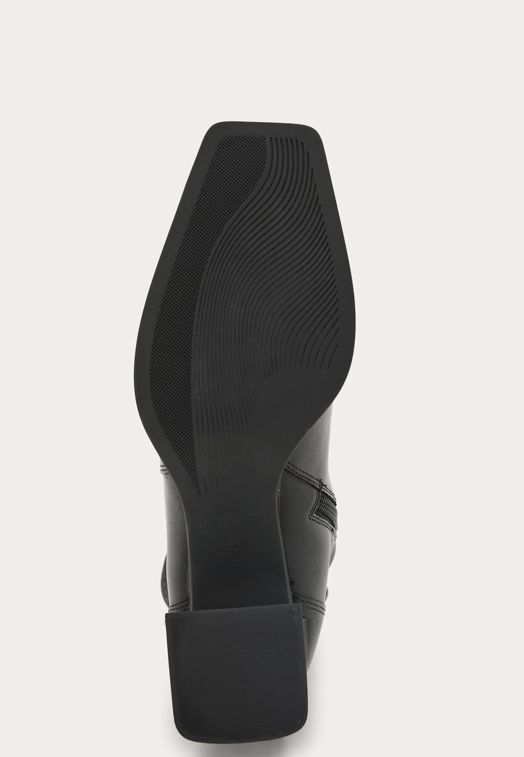 Hedda Classic Boots - Image 5