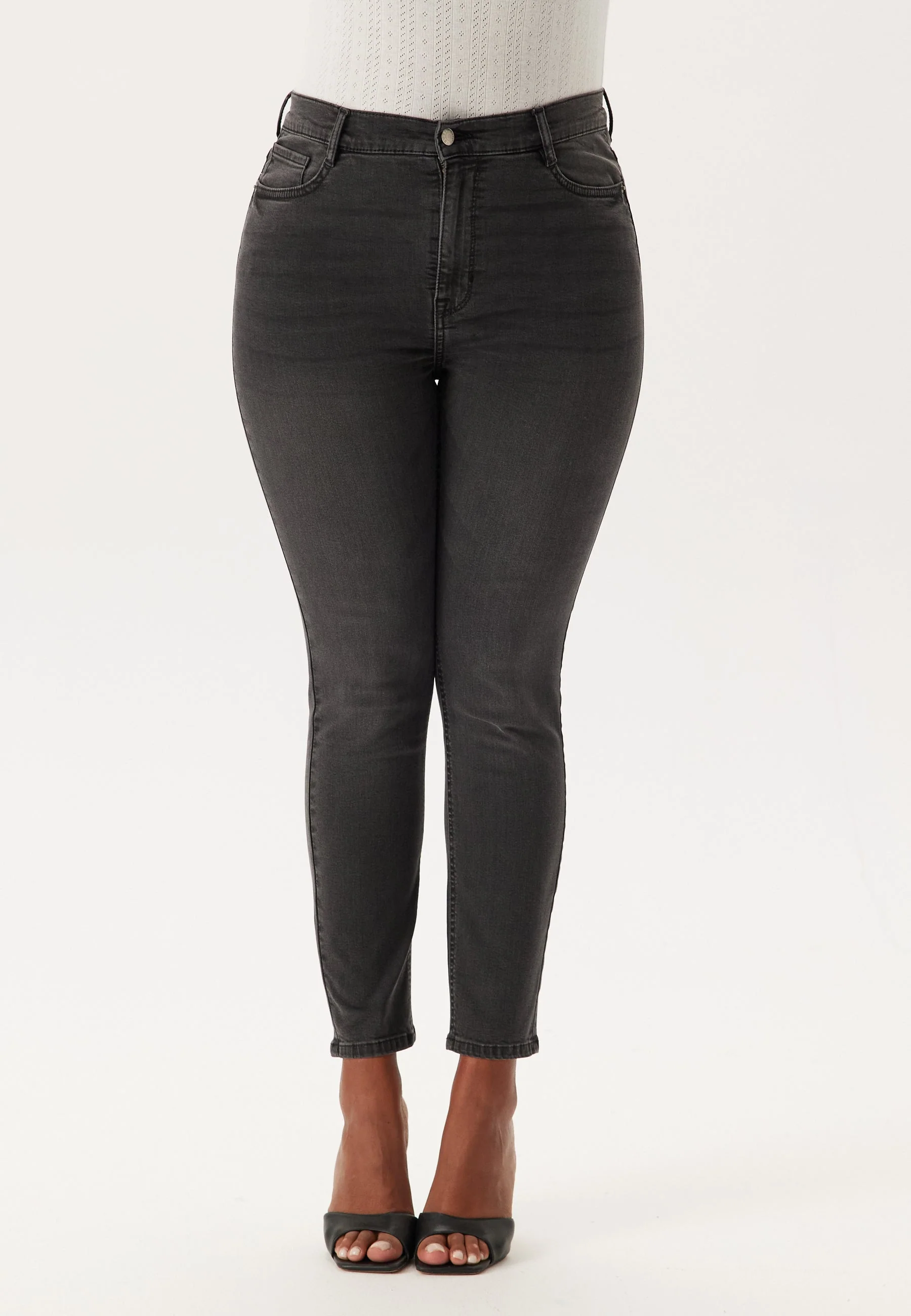 High Ankle Superstretch Jeans - Image 7