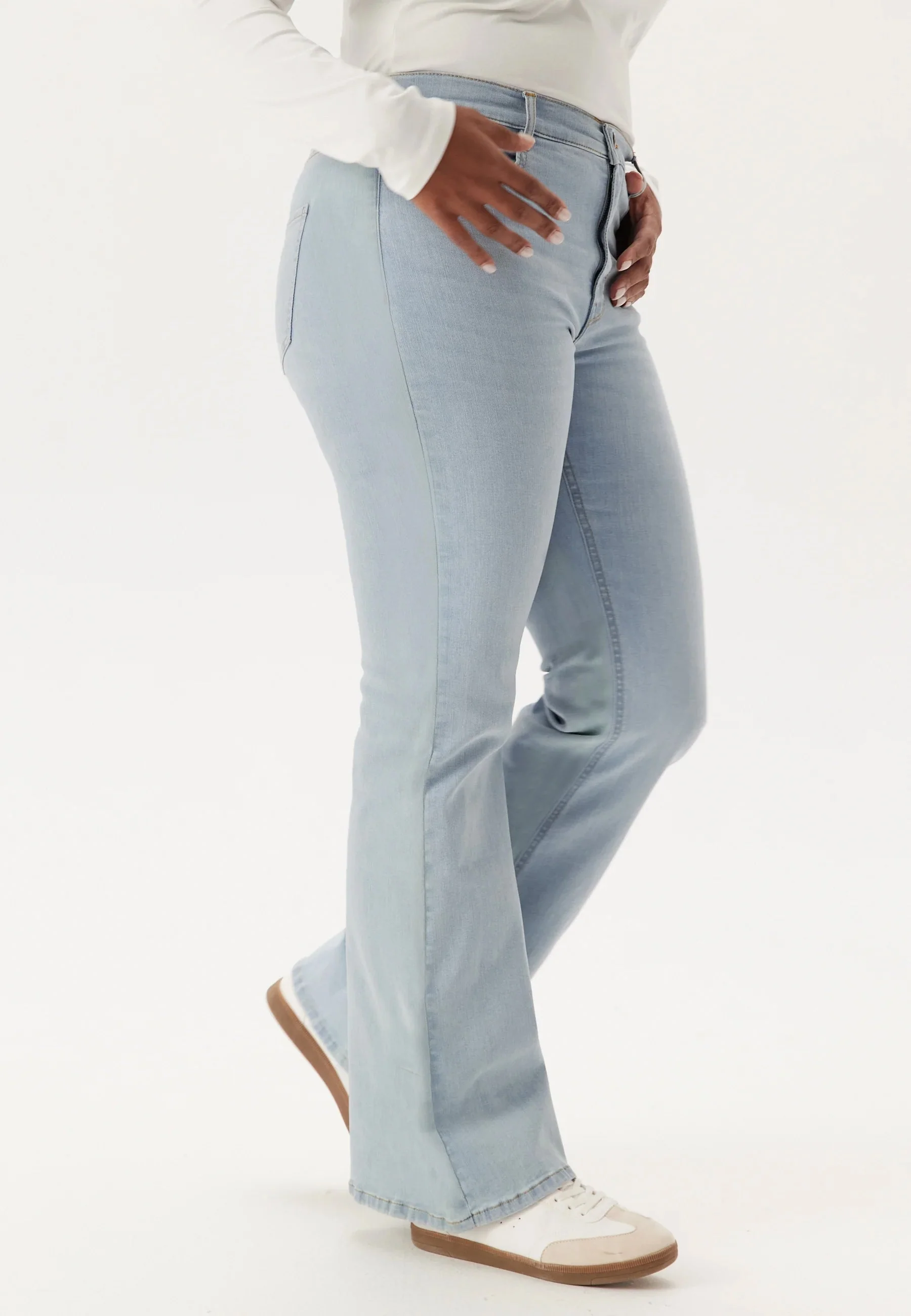 High Flare Superstretch Jeans - Image 8