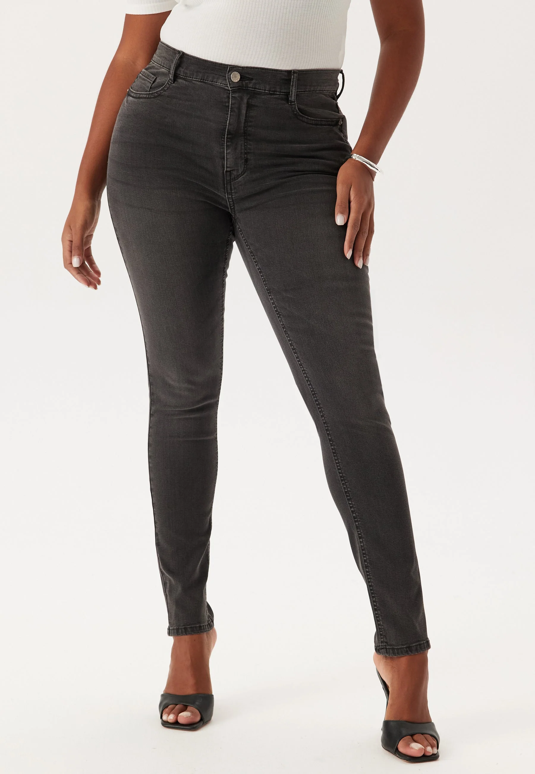 High Full length Superstretch Jeans - Image 7