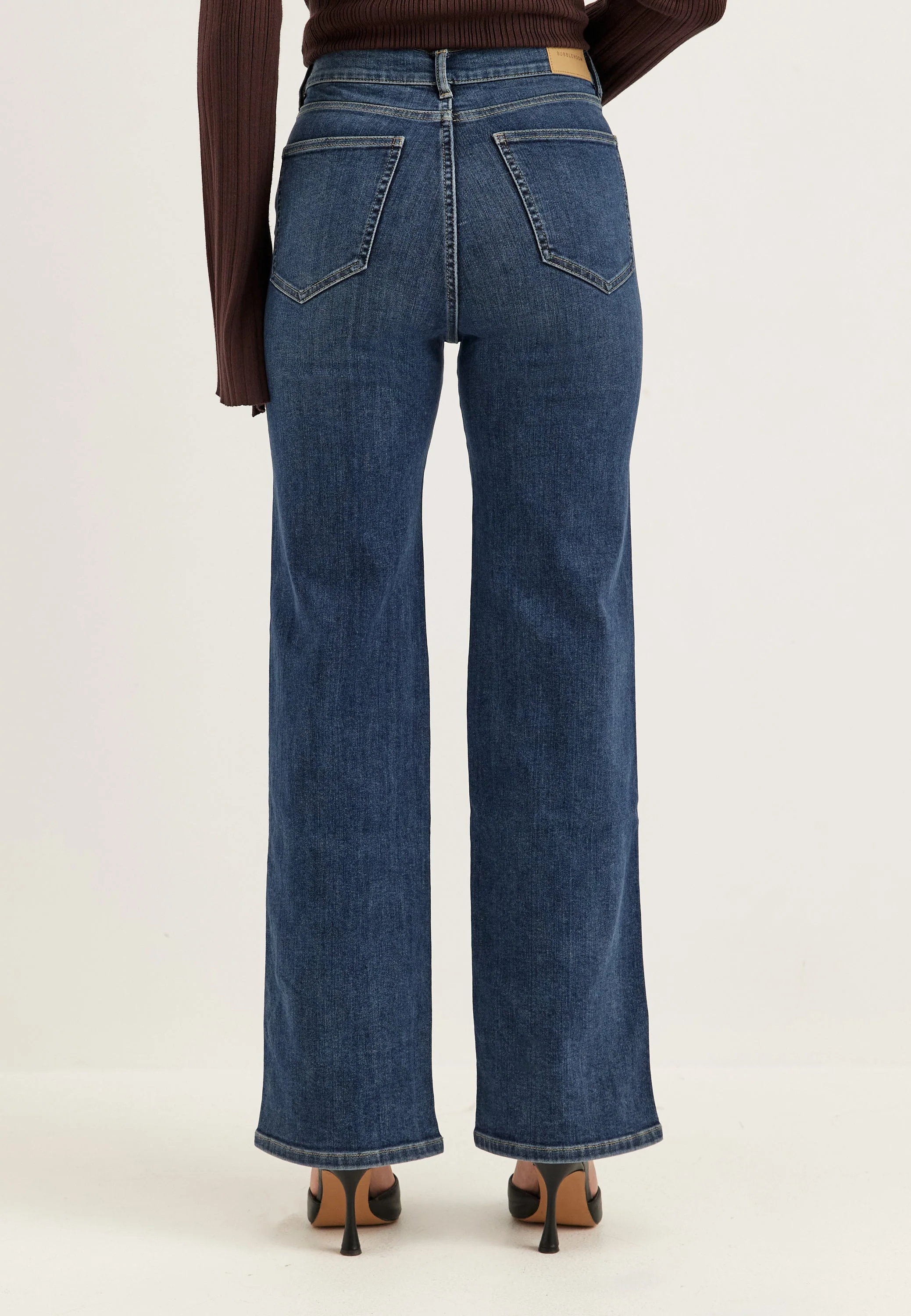 High Straight Leg Jeans - Image 3