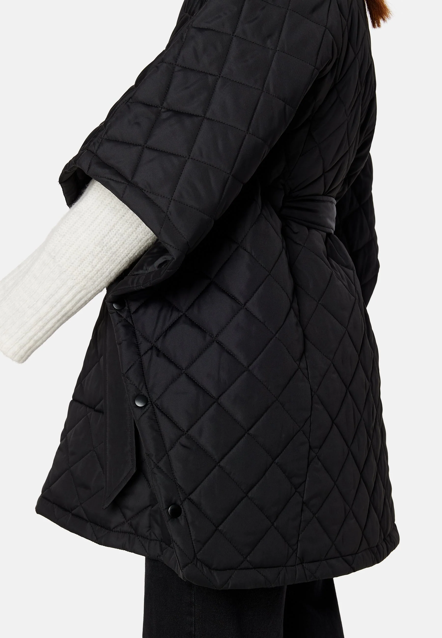 Hiri Quilted Poncho - Image 8