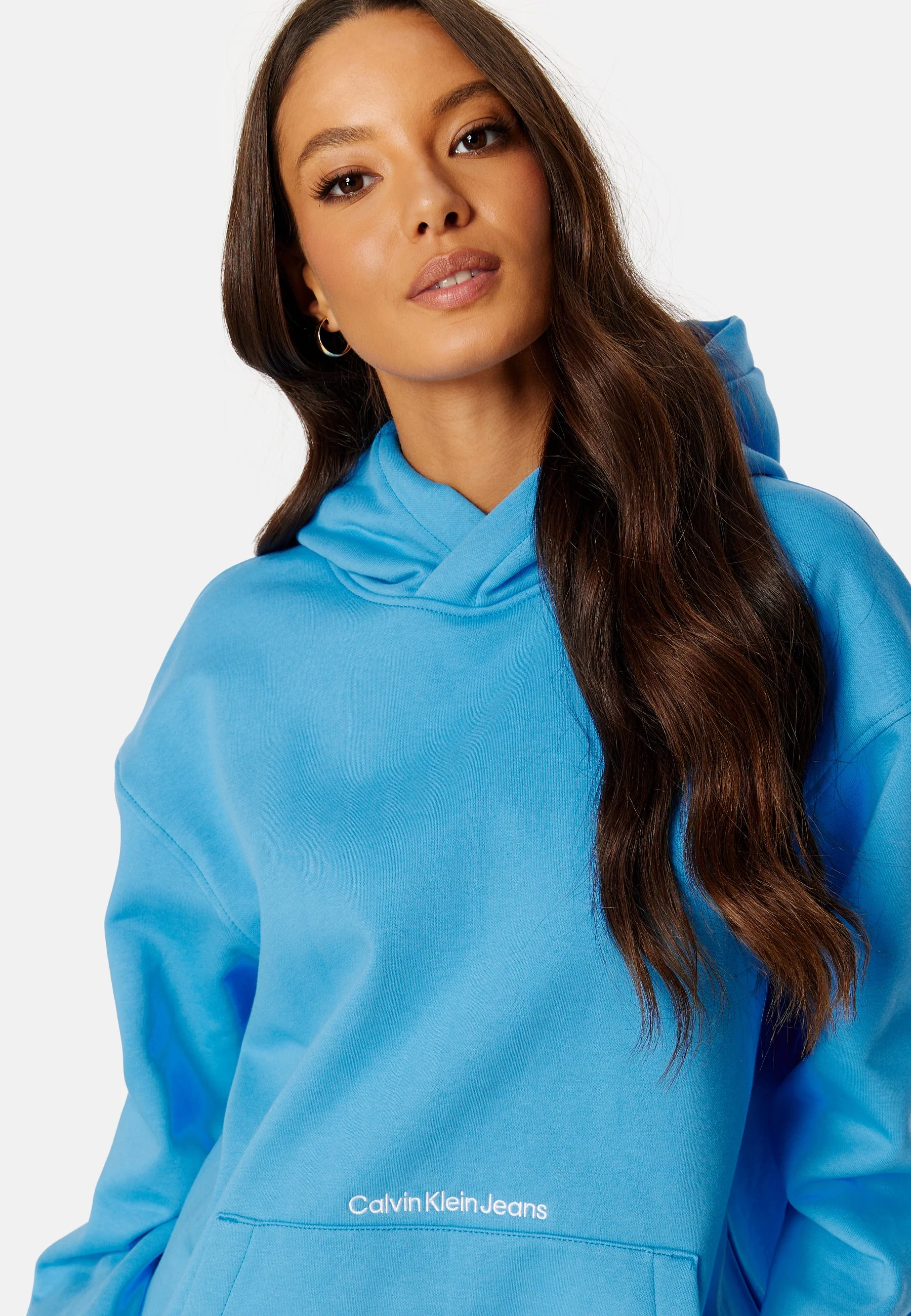 Institutional Oversized H - Image 5