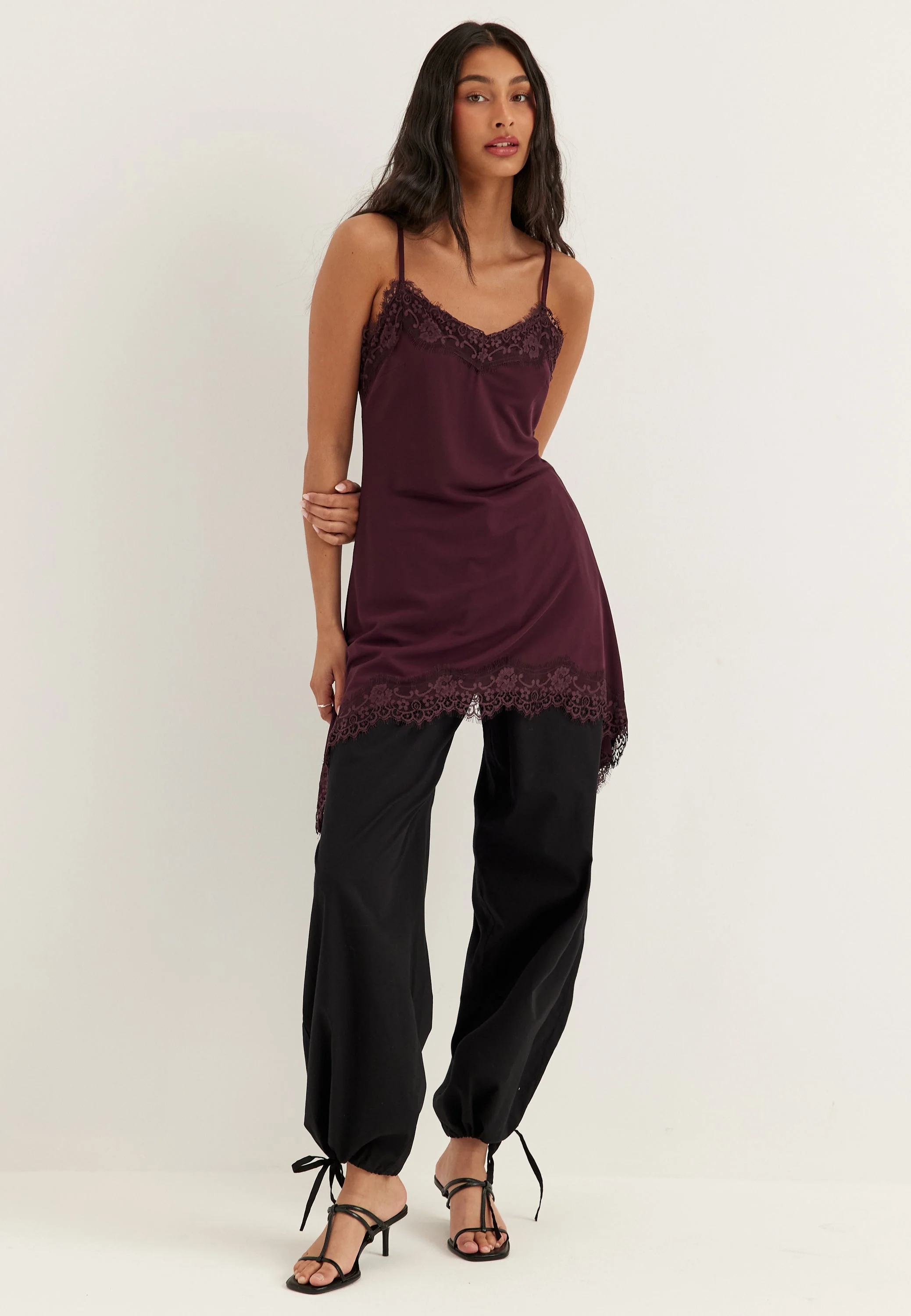 Lace Detail Singlet - Image 4