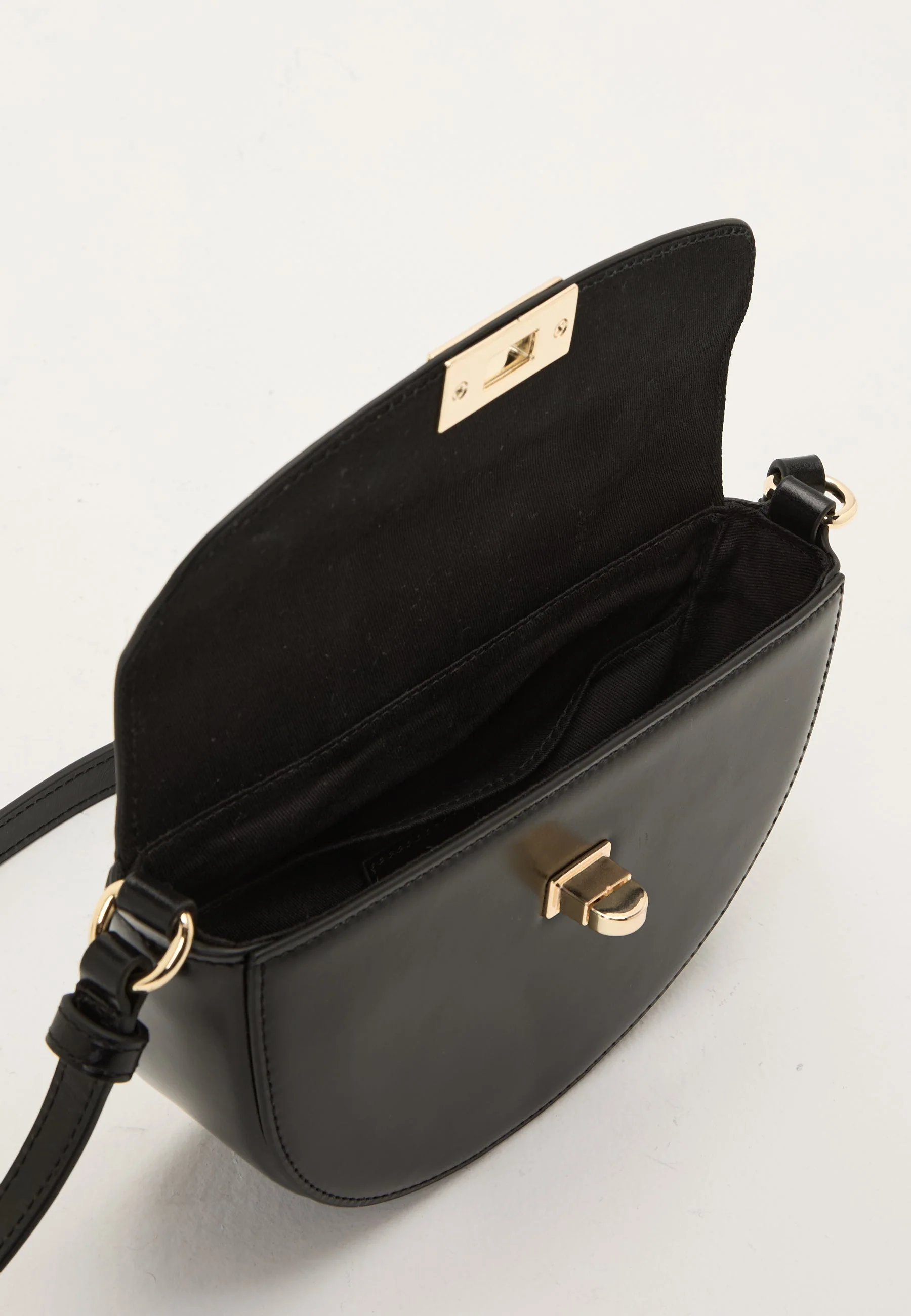 Leather Shoulder Bag - Image 6