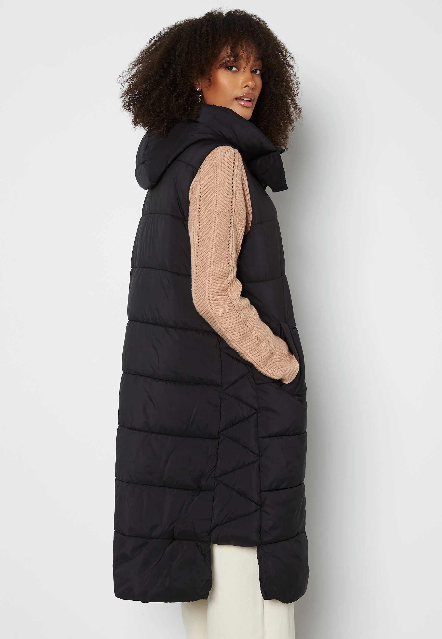Lira Padded Vest - Image 3