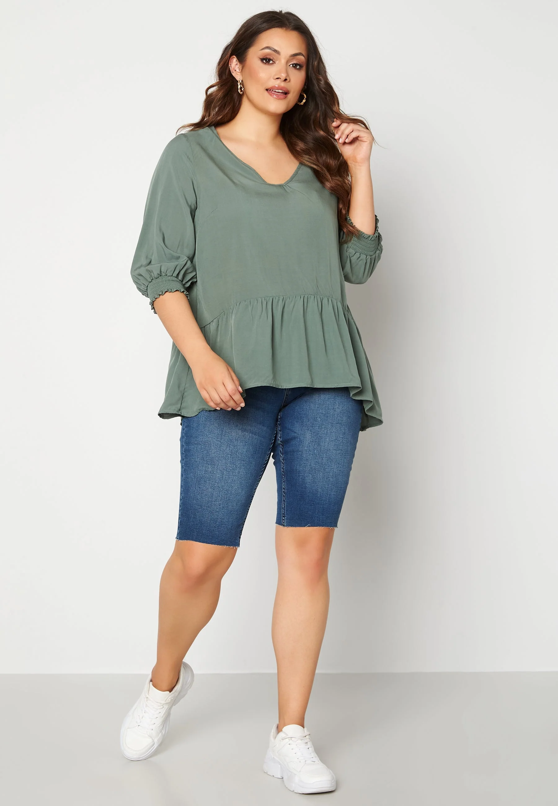 Lota 3/4 V-Neck Top - Image 2