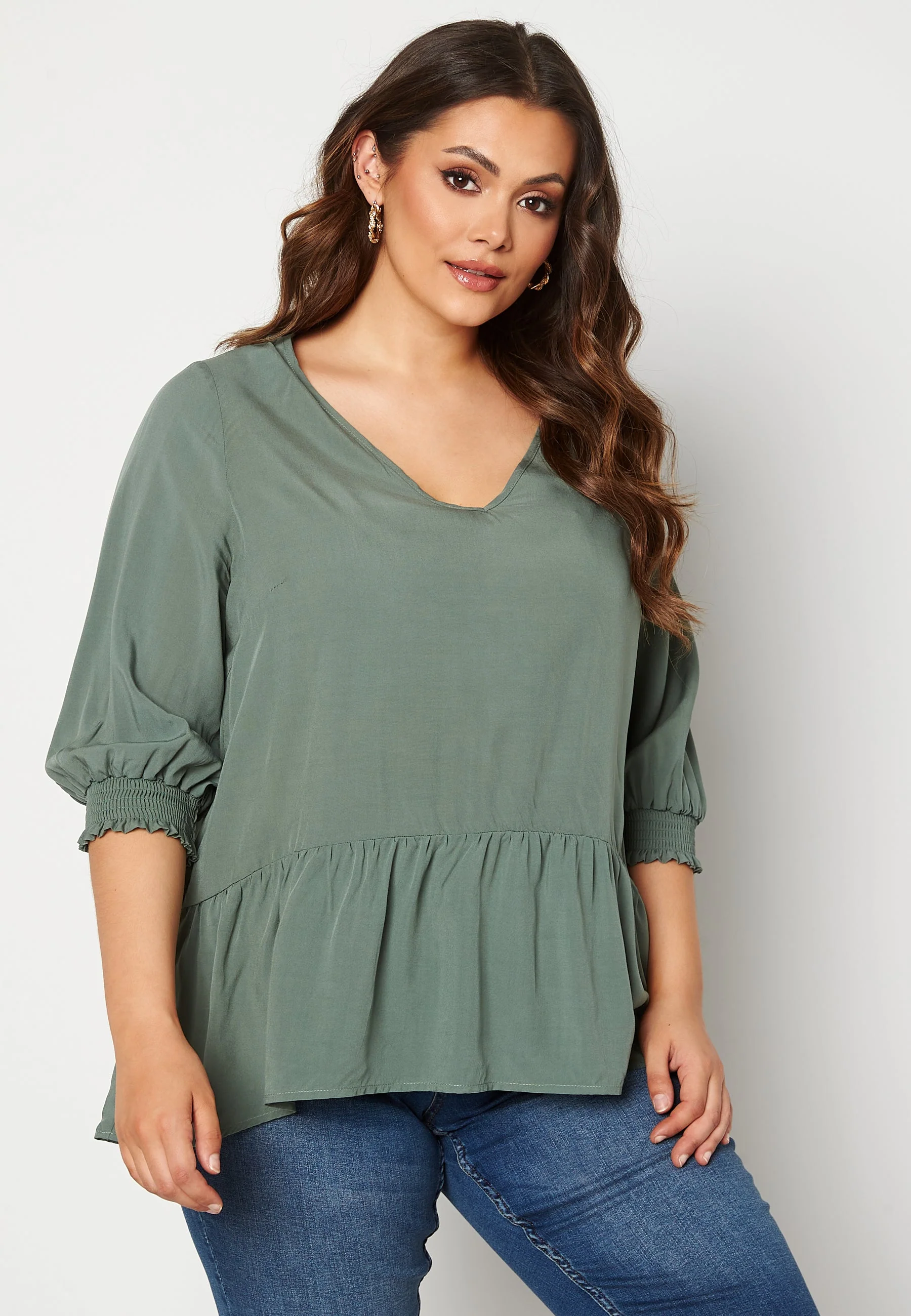 Lota 3/4 V-Neck Top - Image 4