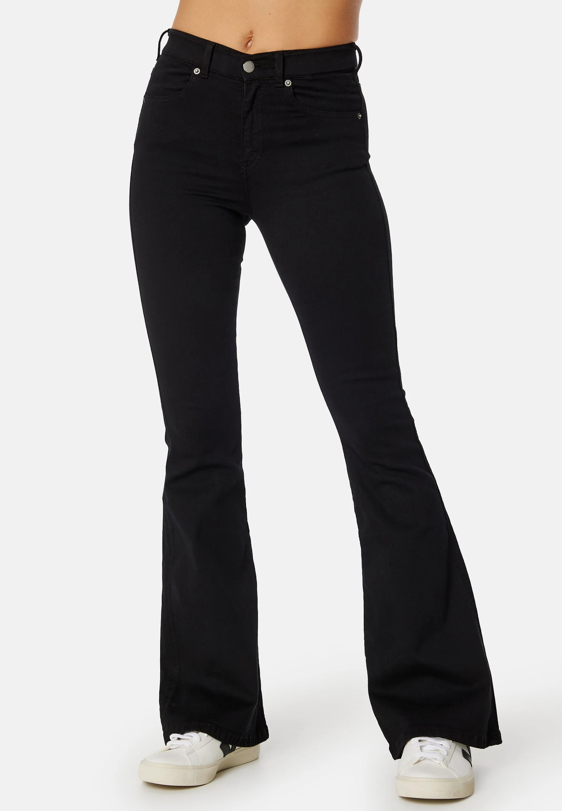 Macy - Image 3