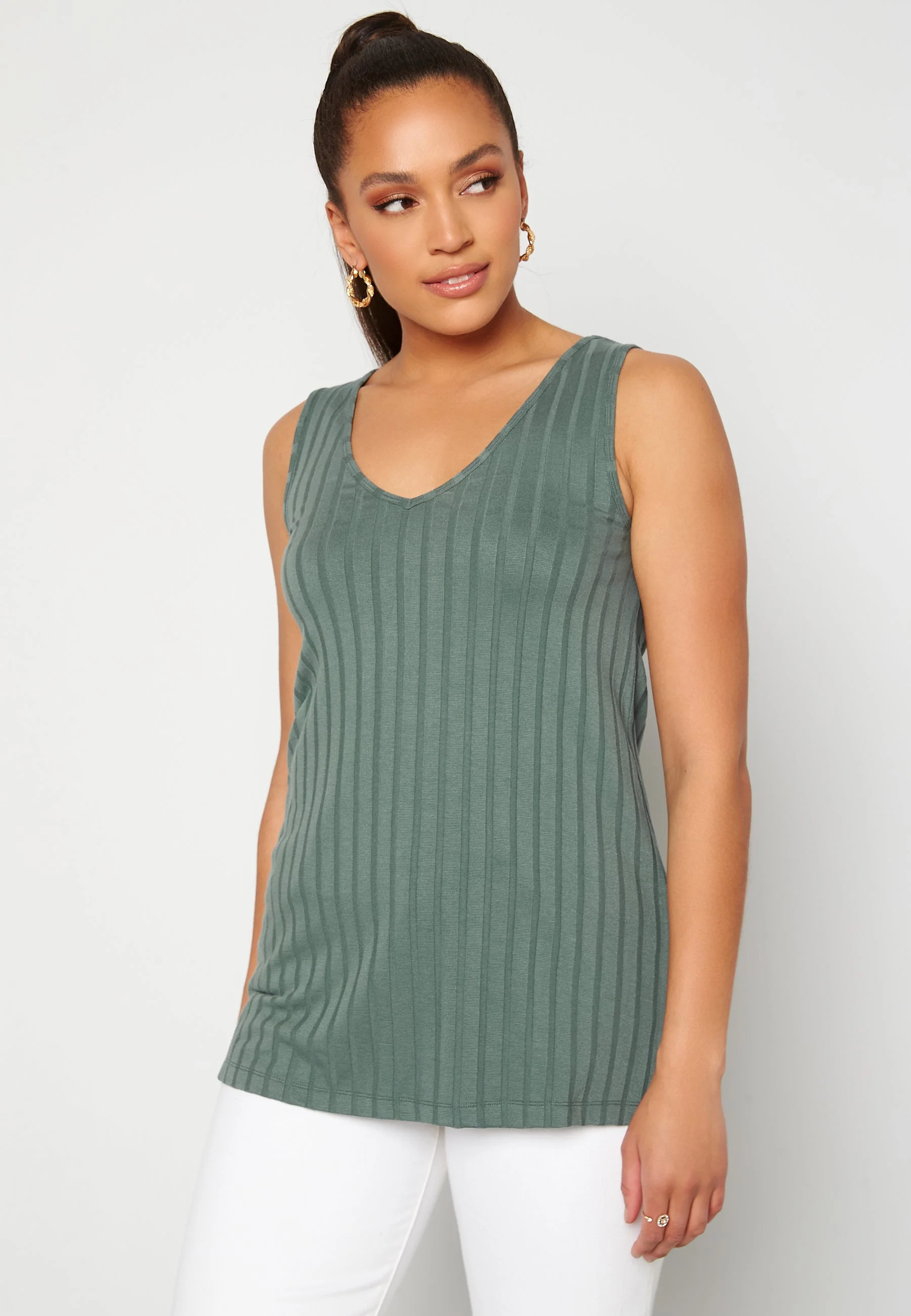 Mila sleeveless tunic