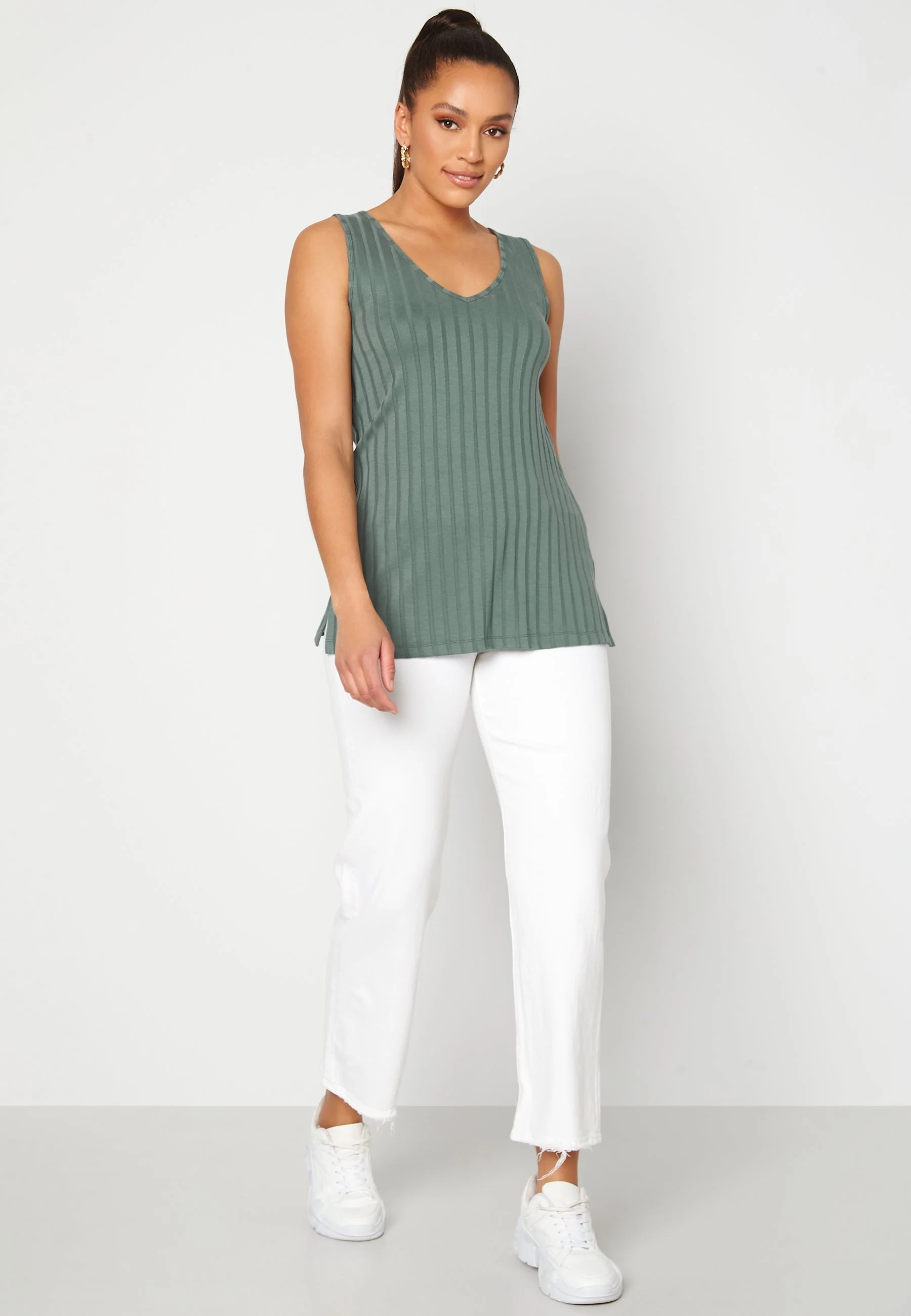 Mila sleeveless tunic - Image 2