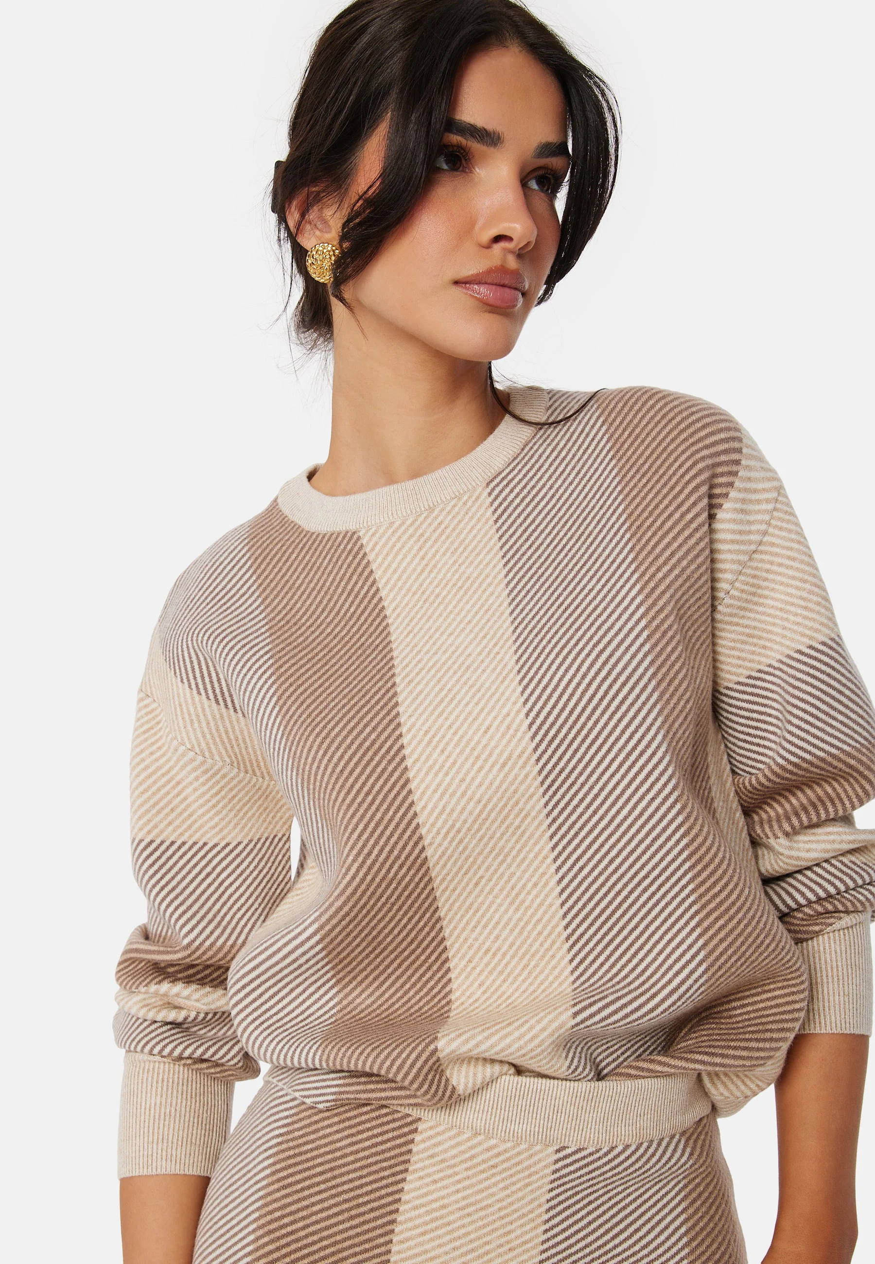 Moa LS Loose O-Neck Pullover - Image 2
