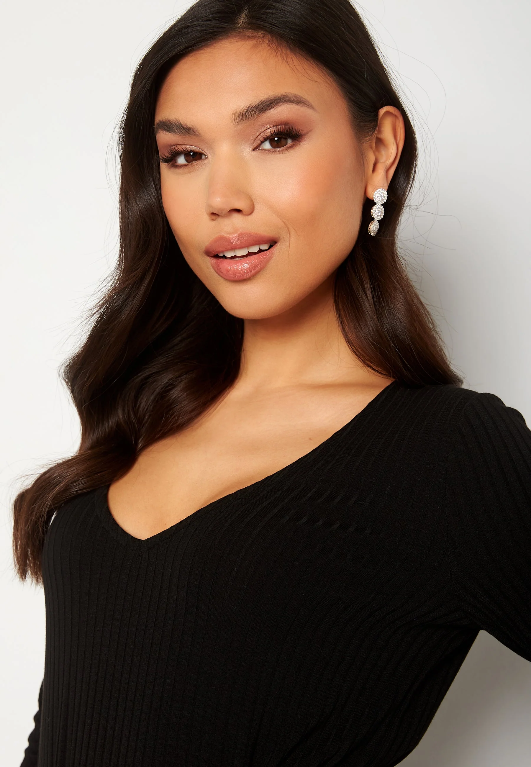 Najda deep v-neck dress - Image 4