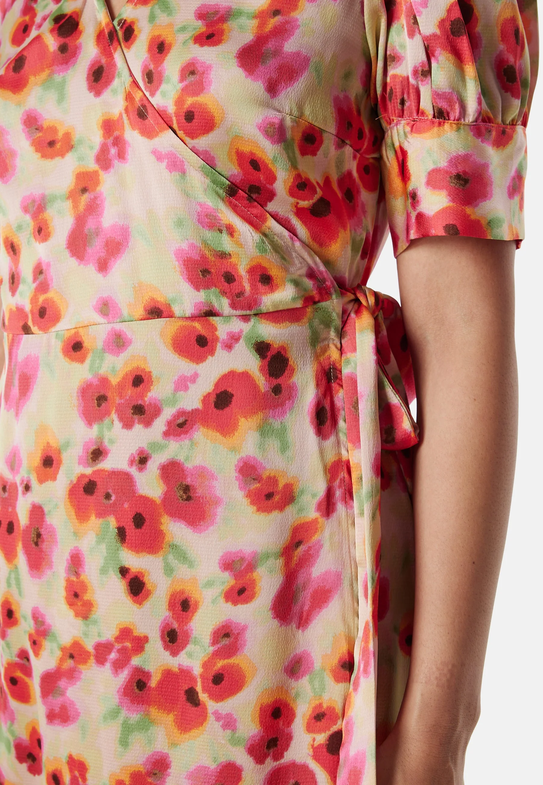 Naria S/S Wrap Midi Dress - Image 4