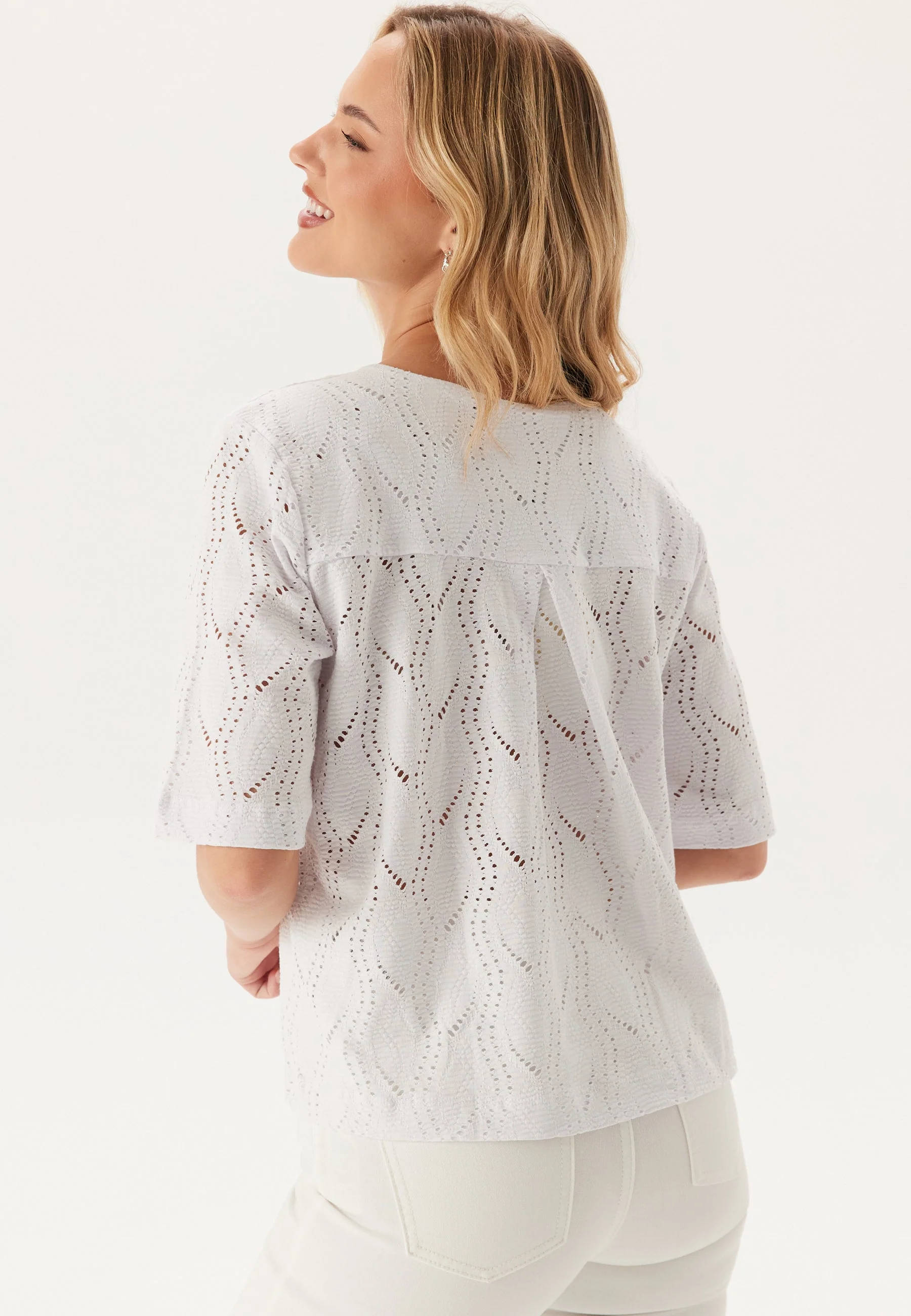 Objava 2/4 LO O-NECK TOP LO O - Image 2