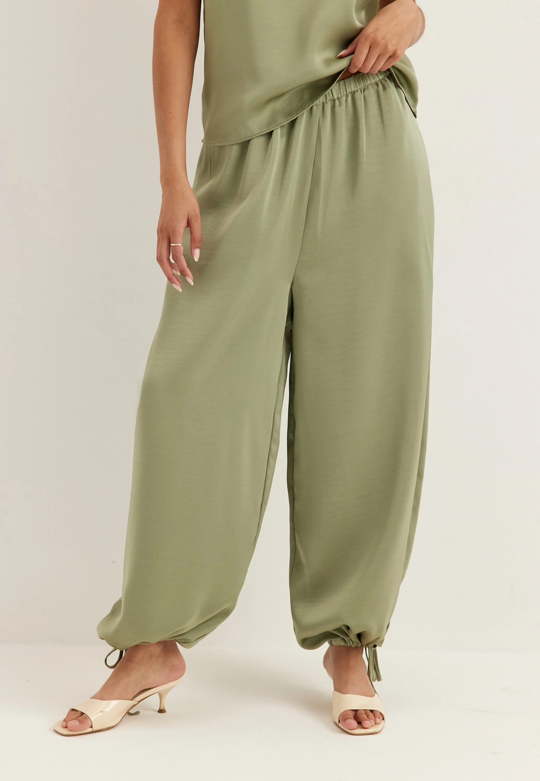 Objchilli Super Wide Pants - Image 2