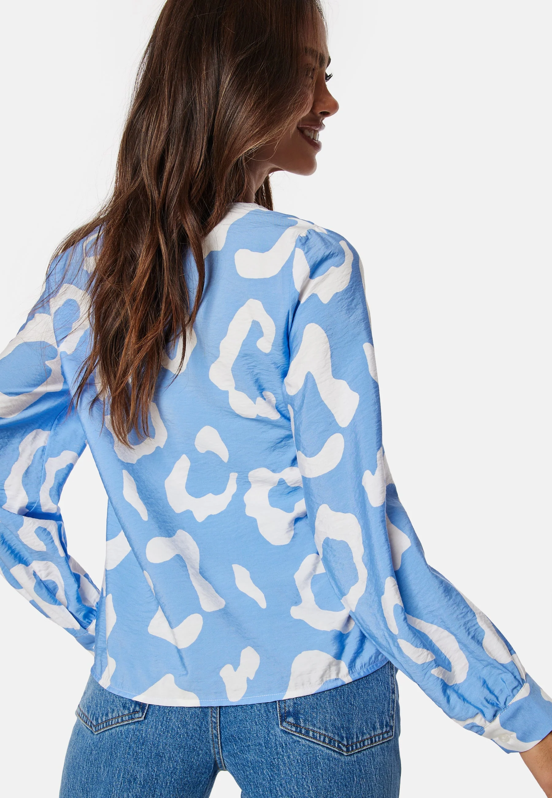 Objjacira L/S V-Neck top - Image 2