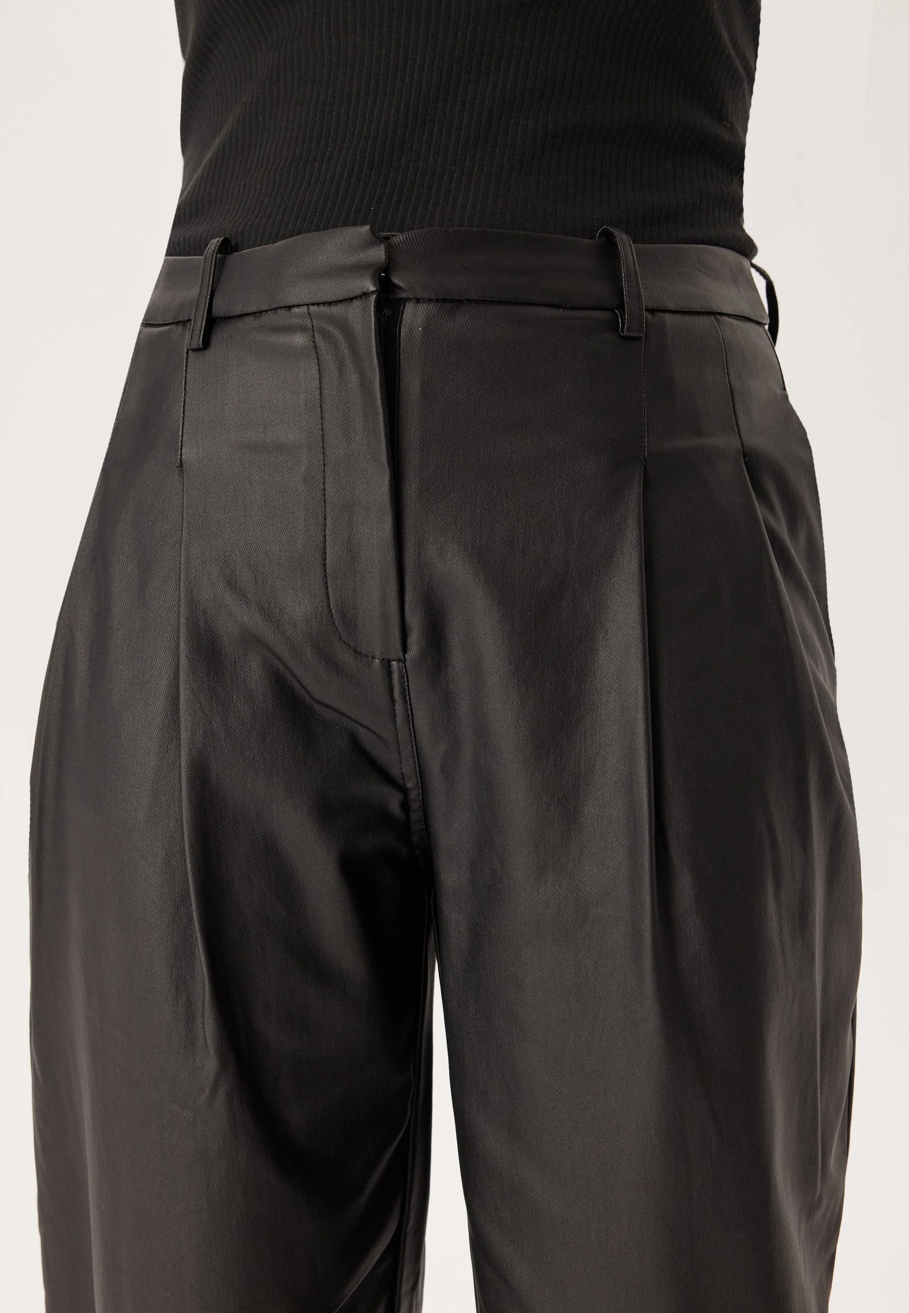 Objmelba Tapered Coated Pant - Image 3
