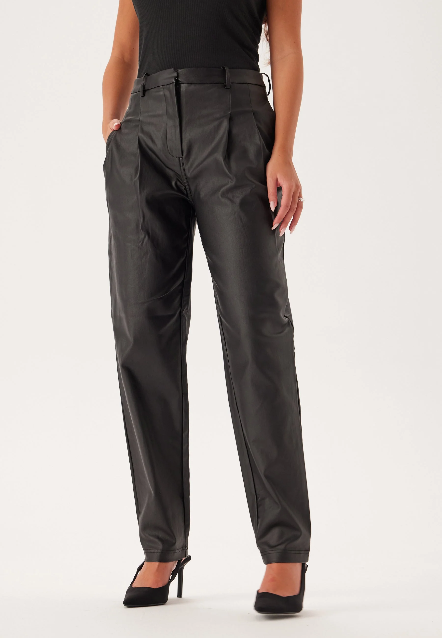 Objmelba Tapered Coated Pant - Image 4