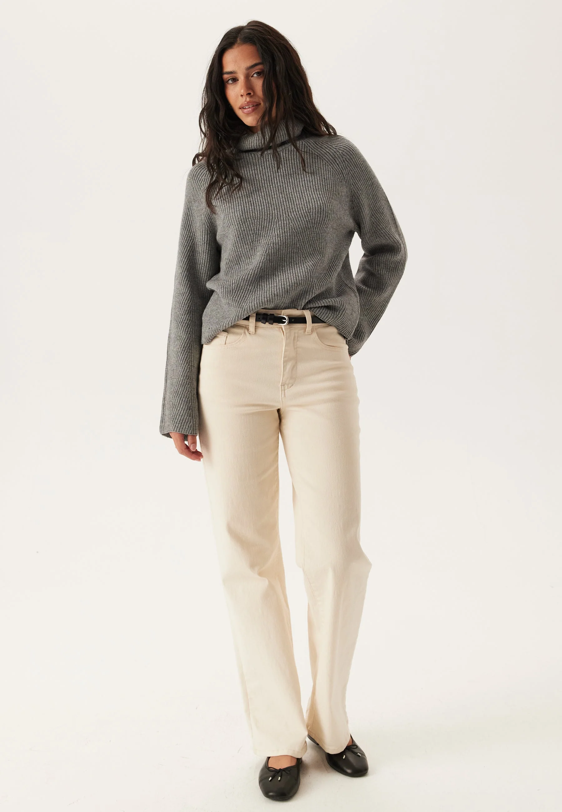 Objviola Ls Lo Rollneck Knit - Image 6