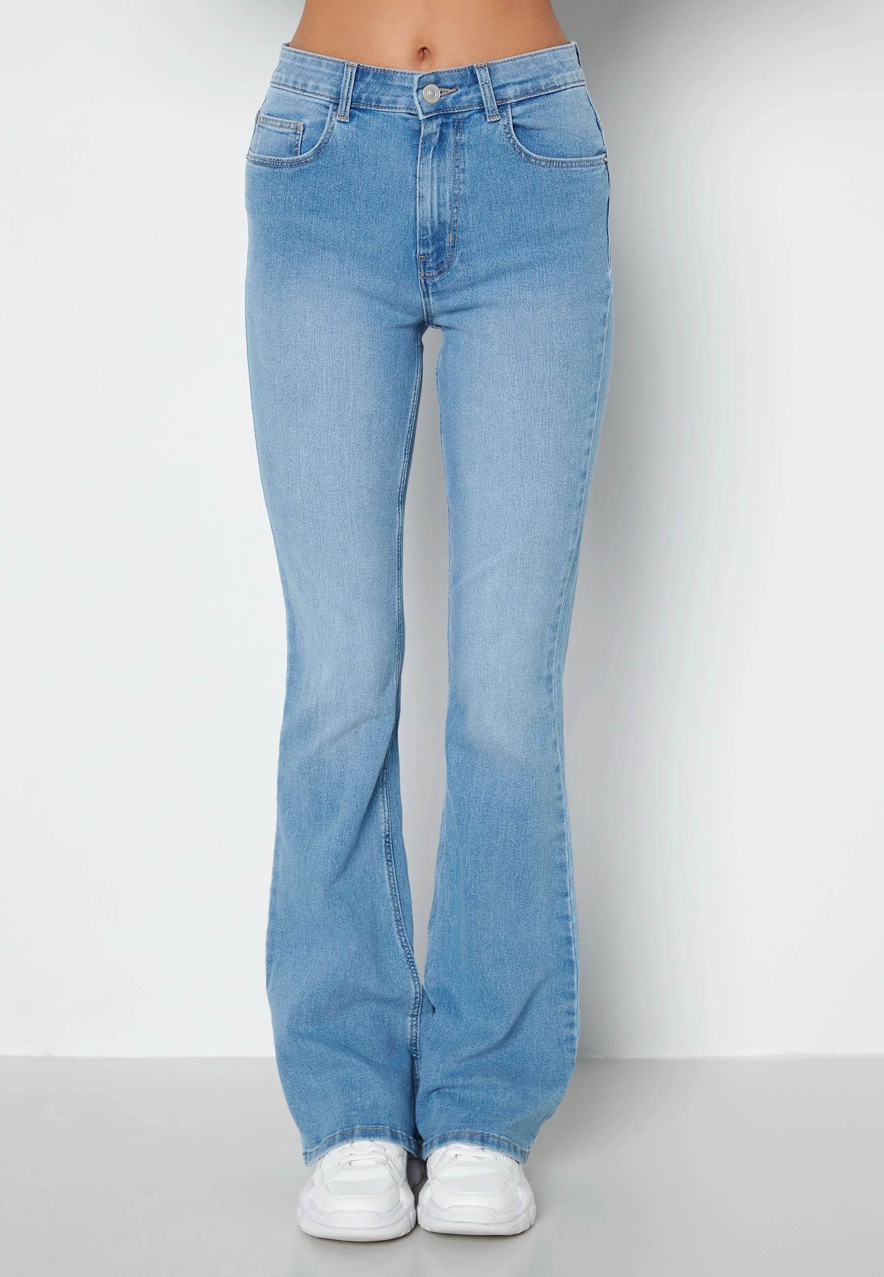 Peggy Flared HW Jeans - Image 3