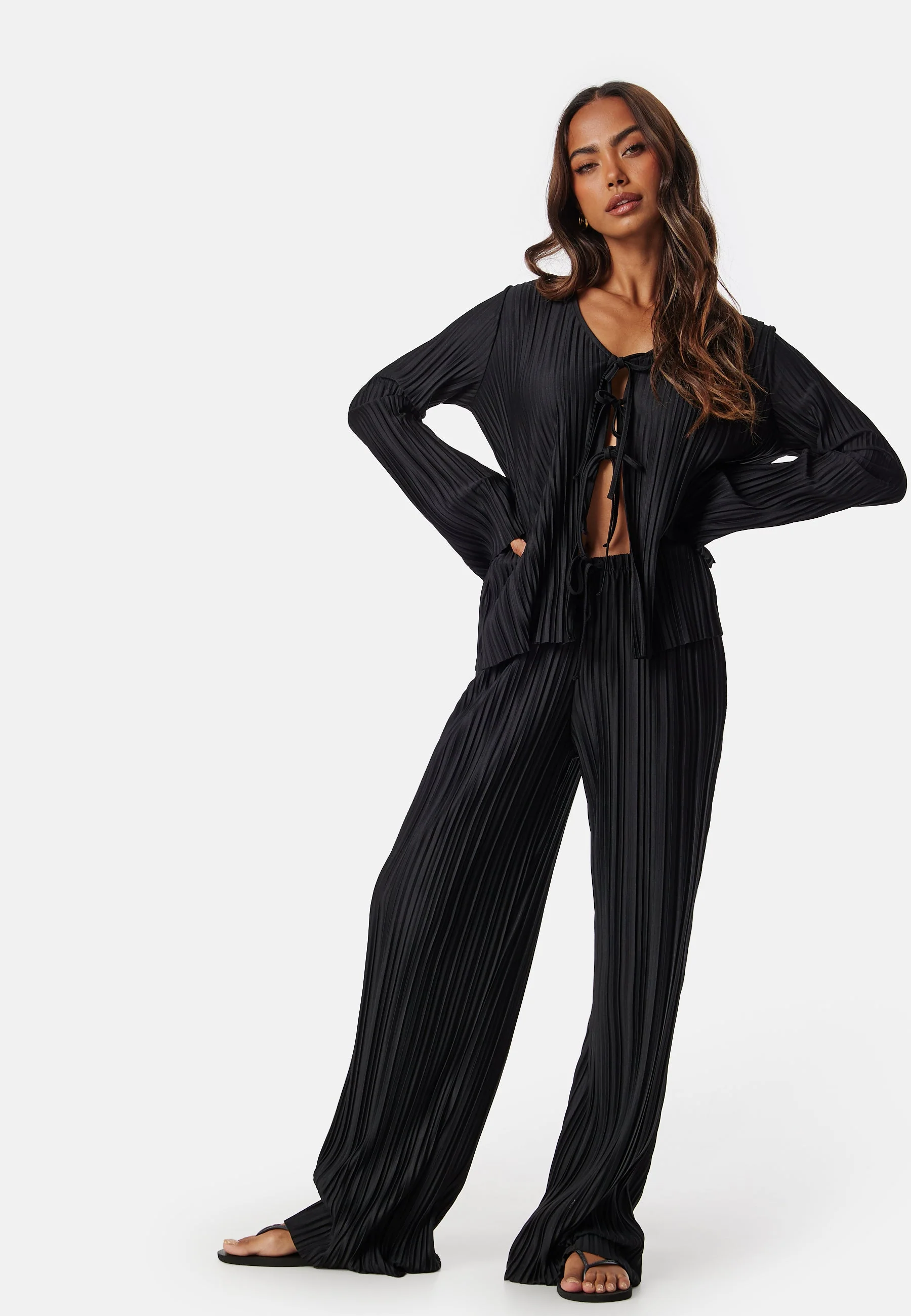 Pleated Wide Trousers - Image 4