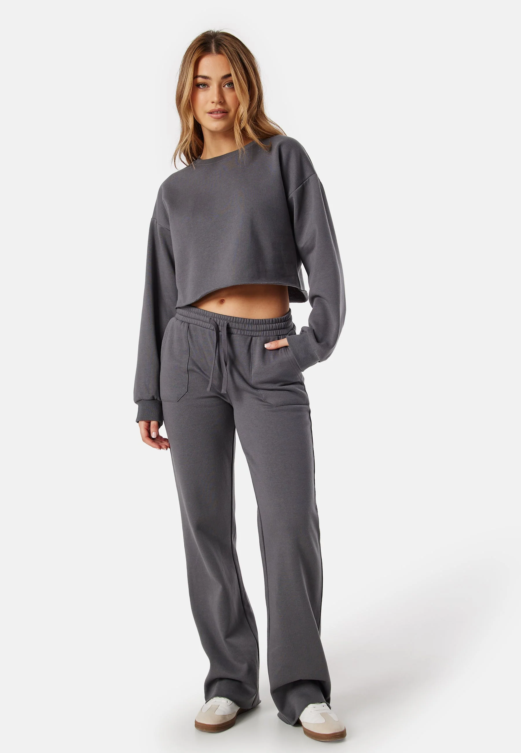 Relaxed Cropped Sweater - Image 6