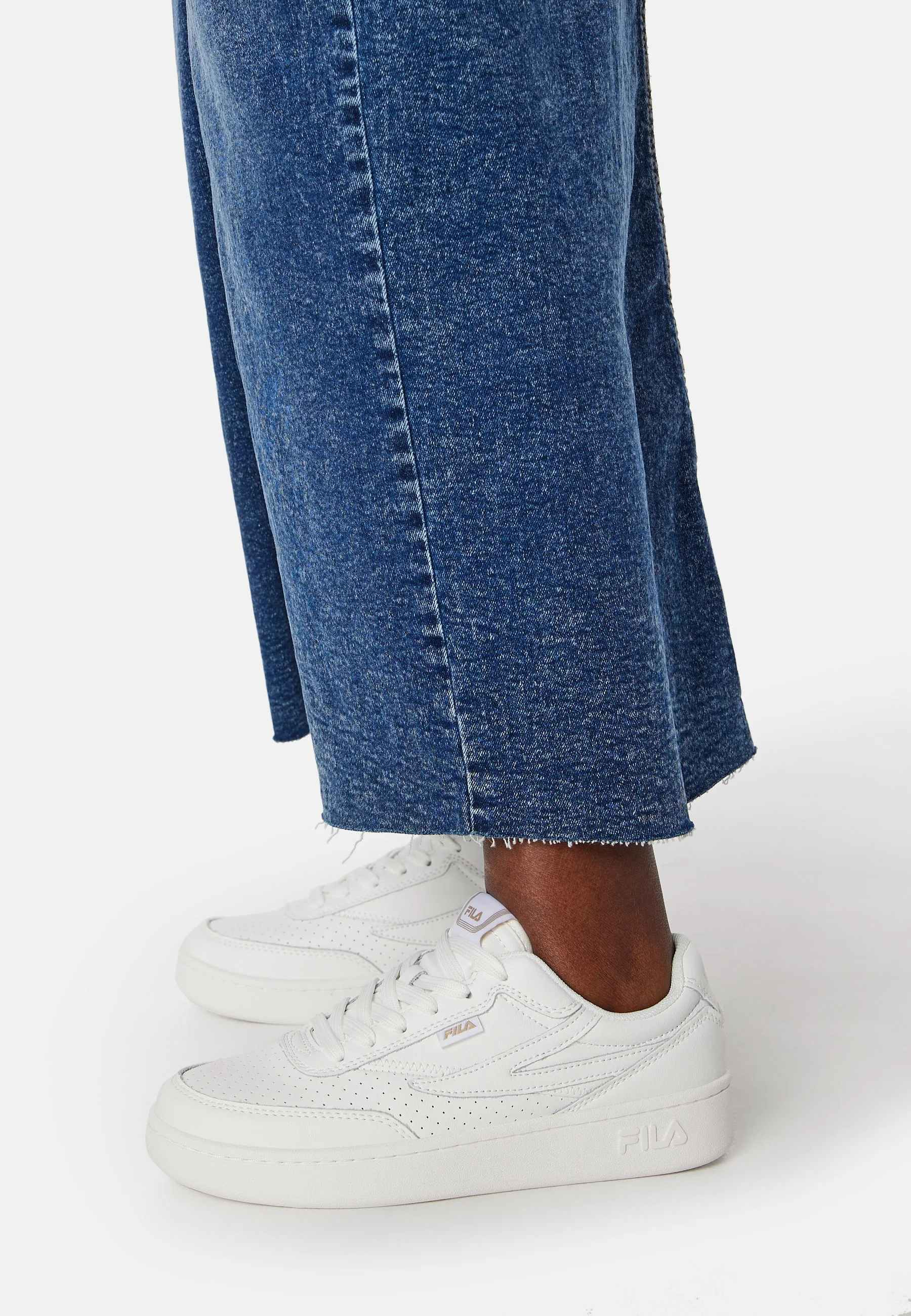 Sevaro Leather Sneaker
