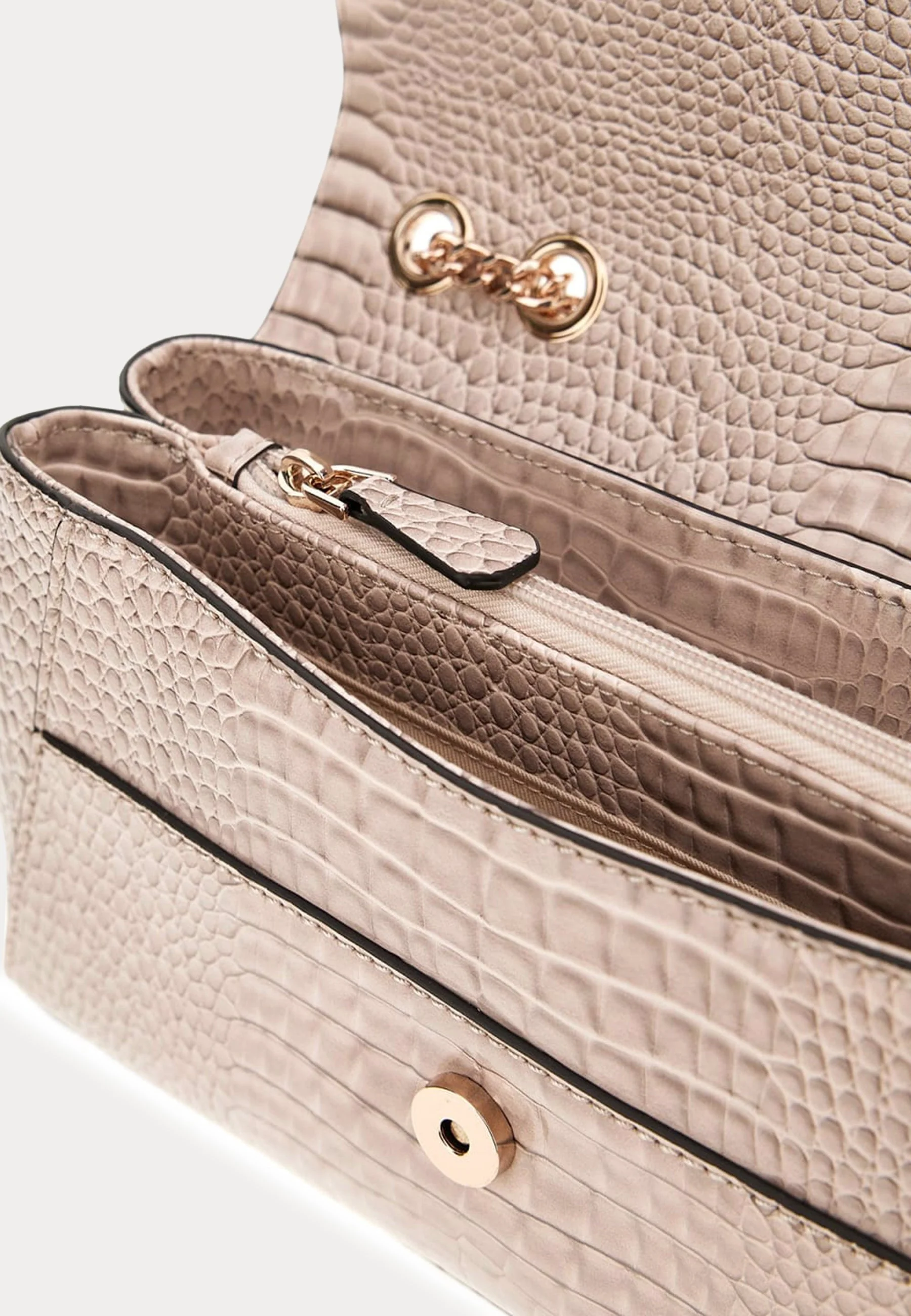 Silvye Convertible Xbody Flap - Image 6