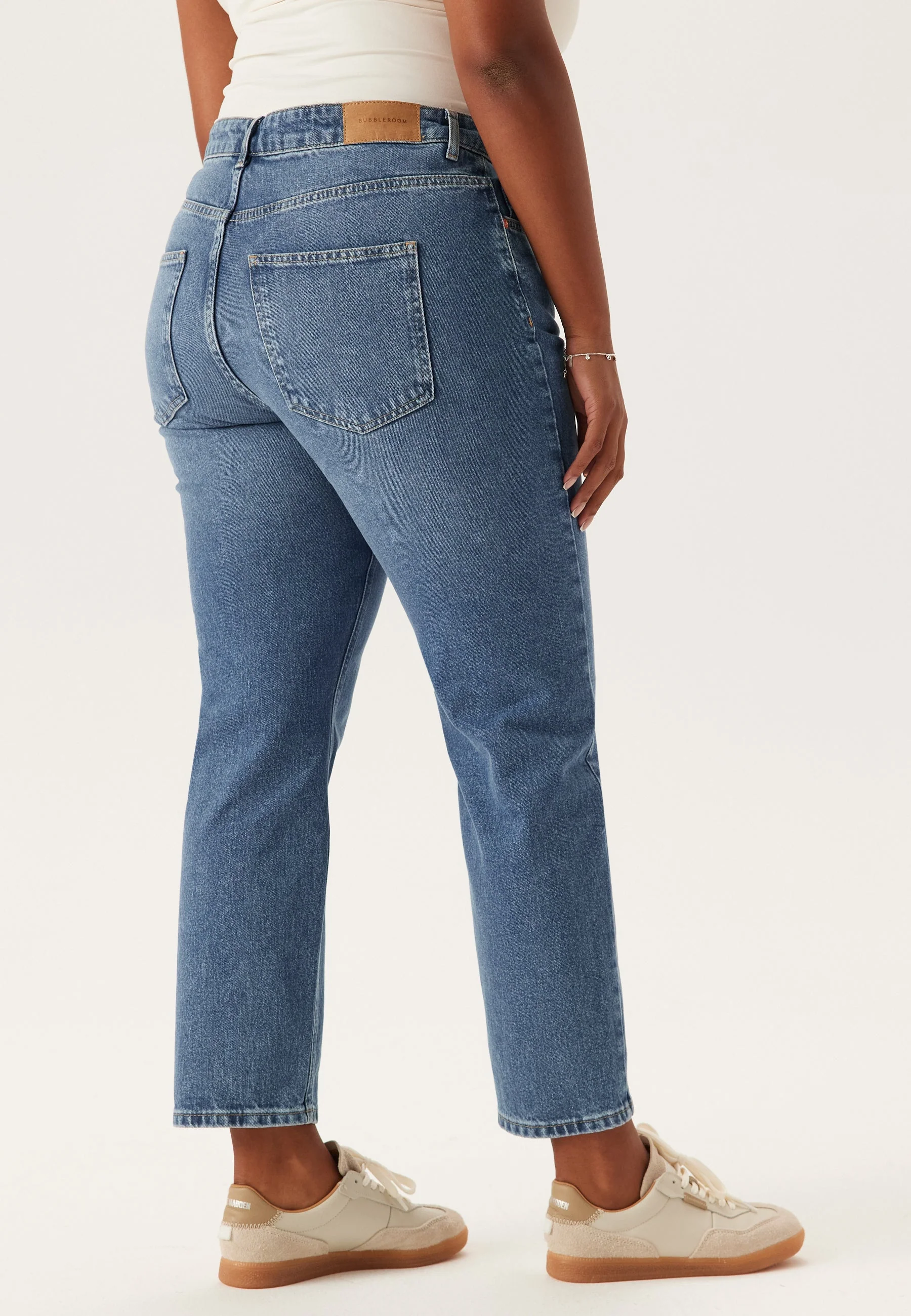 Slim Ankle Jeans - Image 9