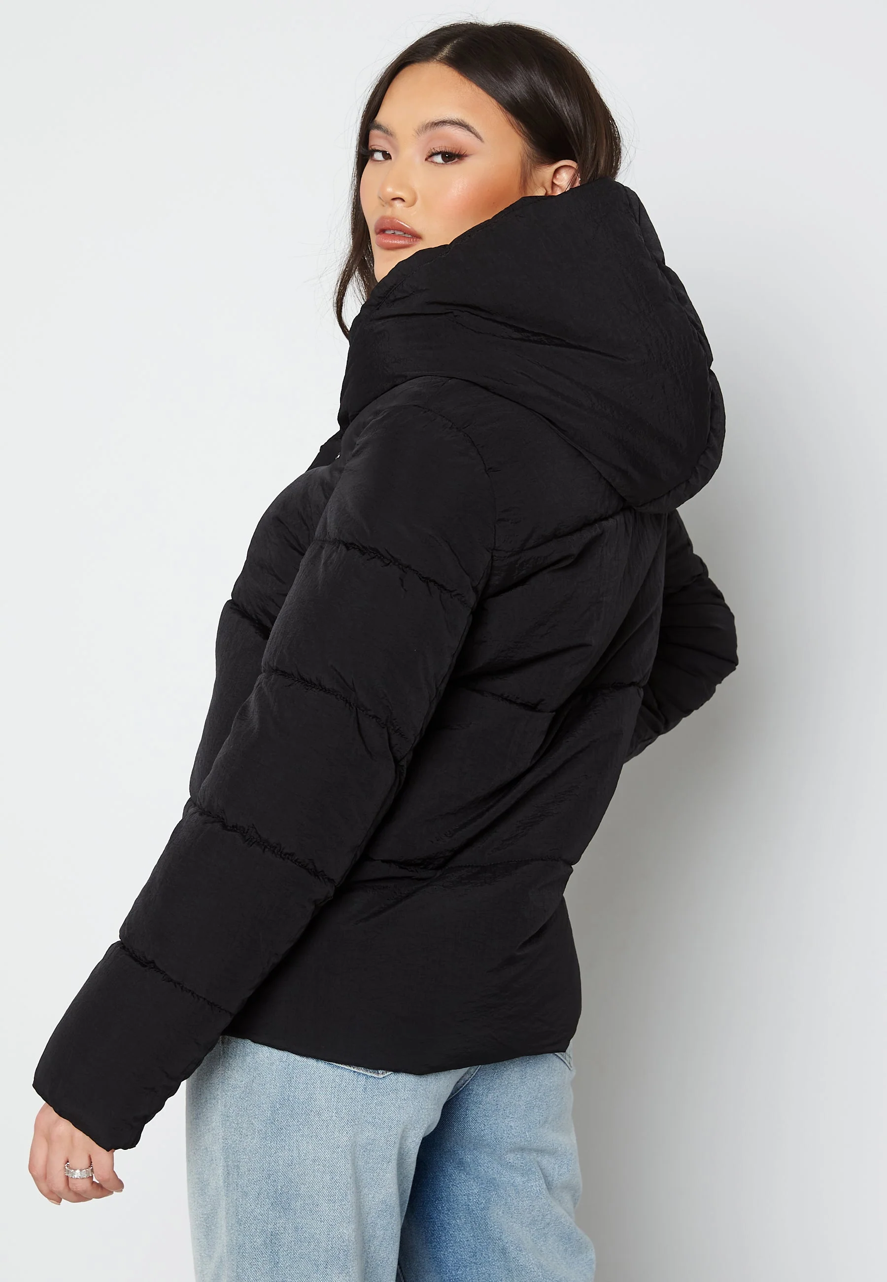 Sydney Sara Puffer Jacket - Image 4