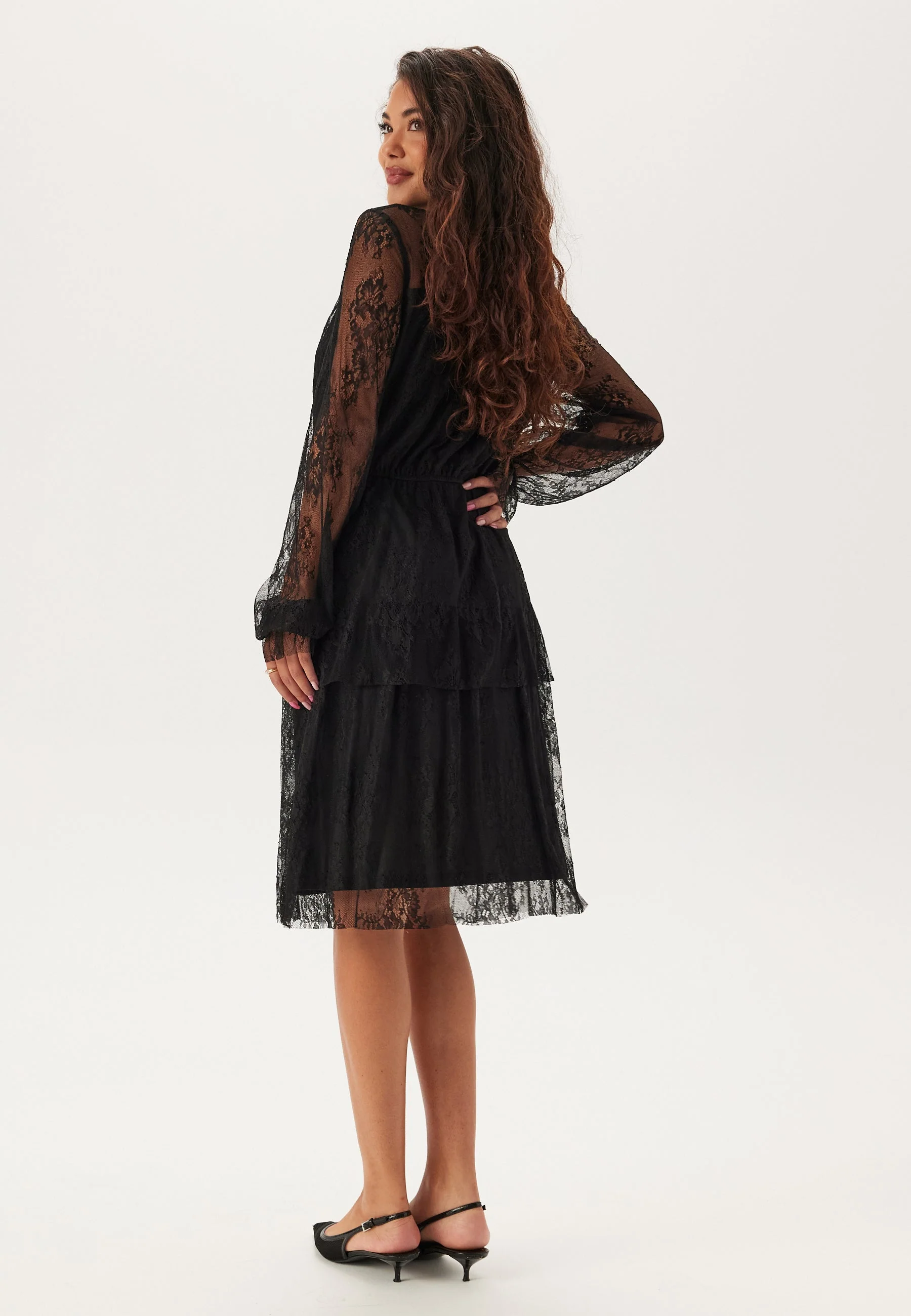Tiered Puff Sleeve Lace Midi Dress - Image 3