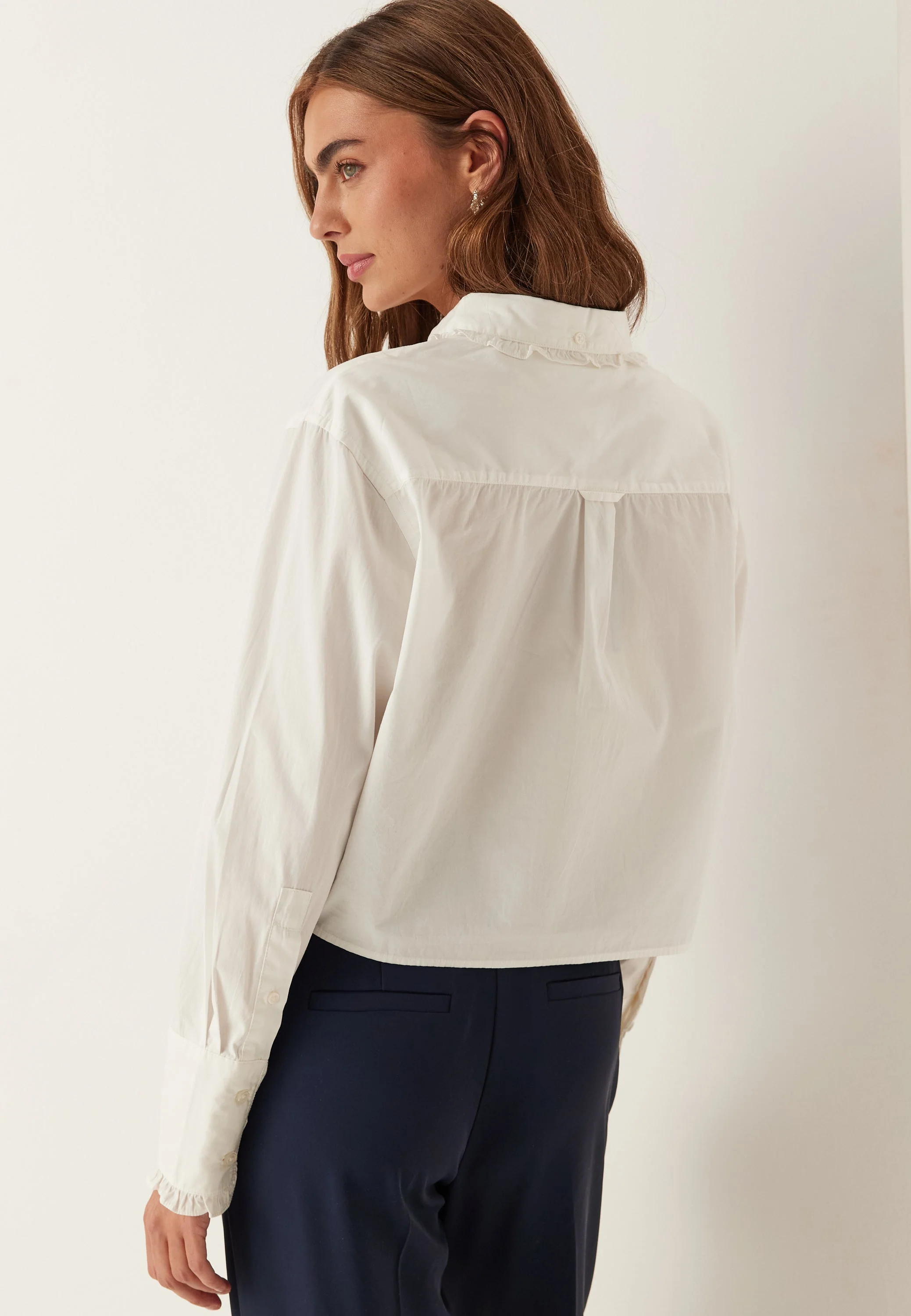 Tjw Ruffle Femme Shirt - Image 4