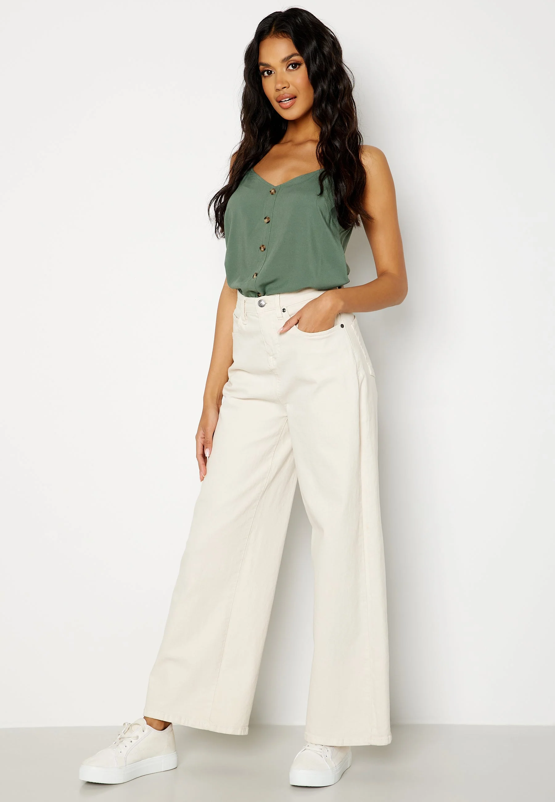 Vica Button Singlet - Image 2