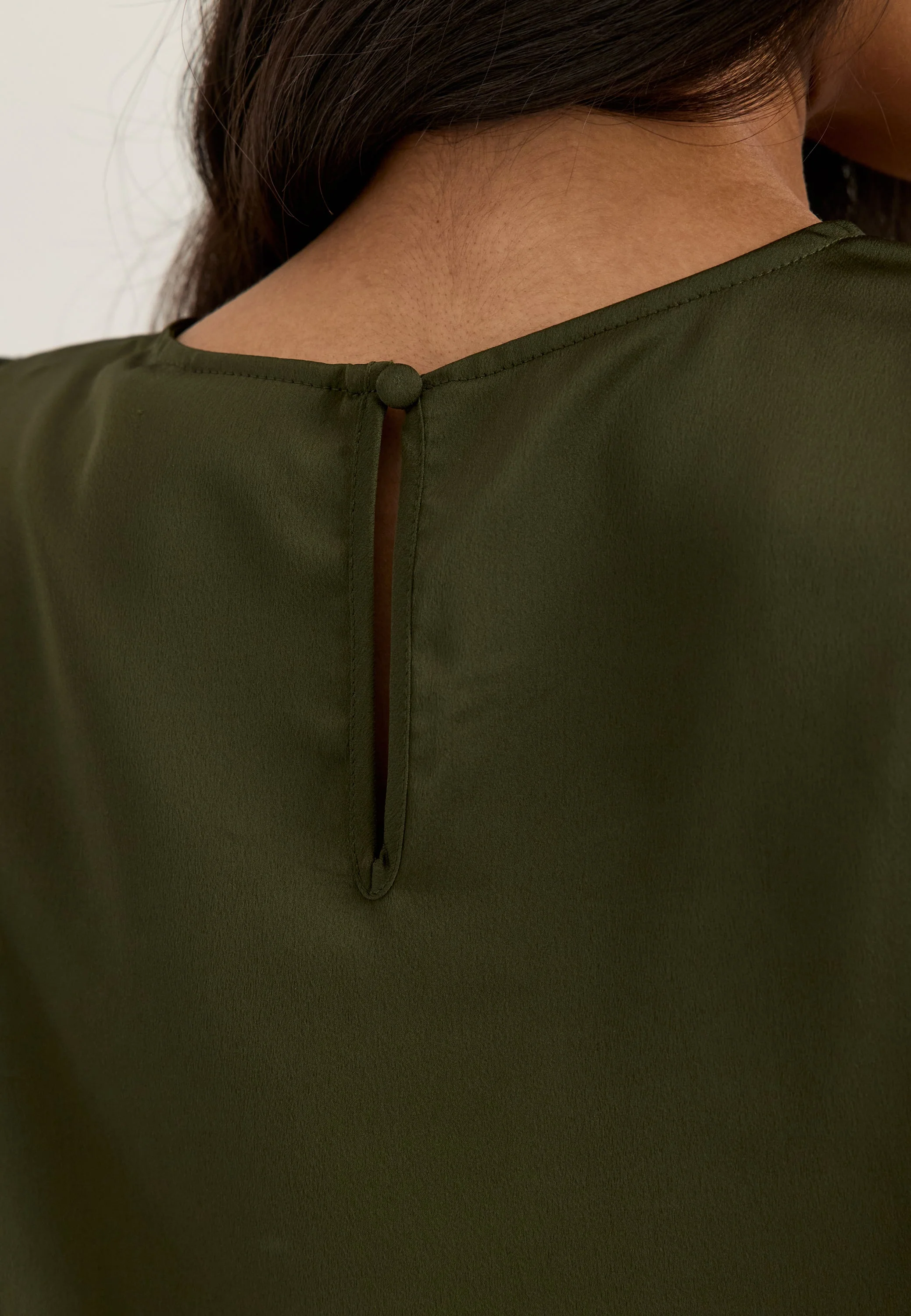 Viellette 2/4 SATIN PUFF TOP - Image 5