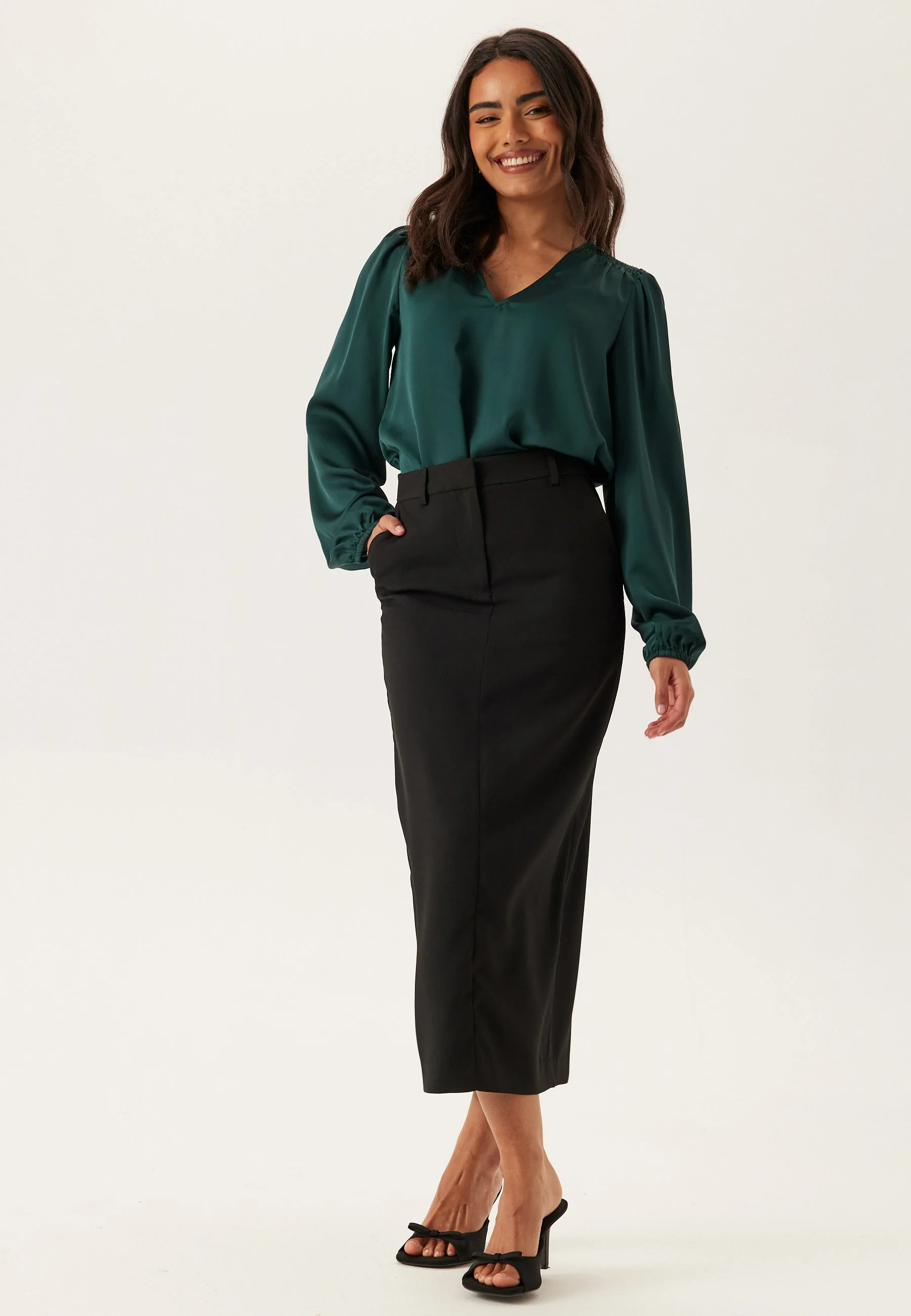 Viellette L/S SMOCK SATIN TOP - Image 3