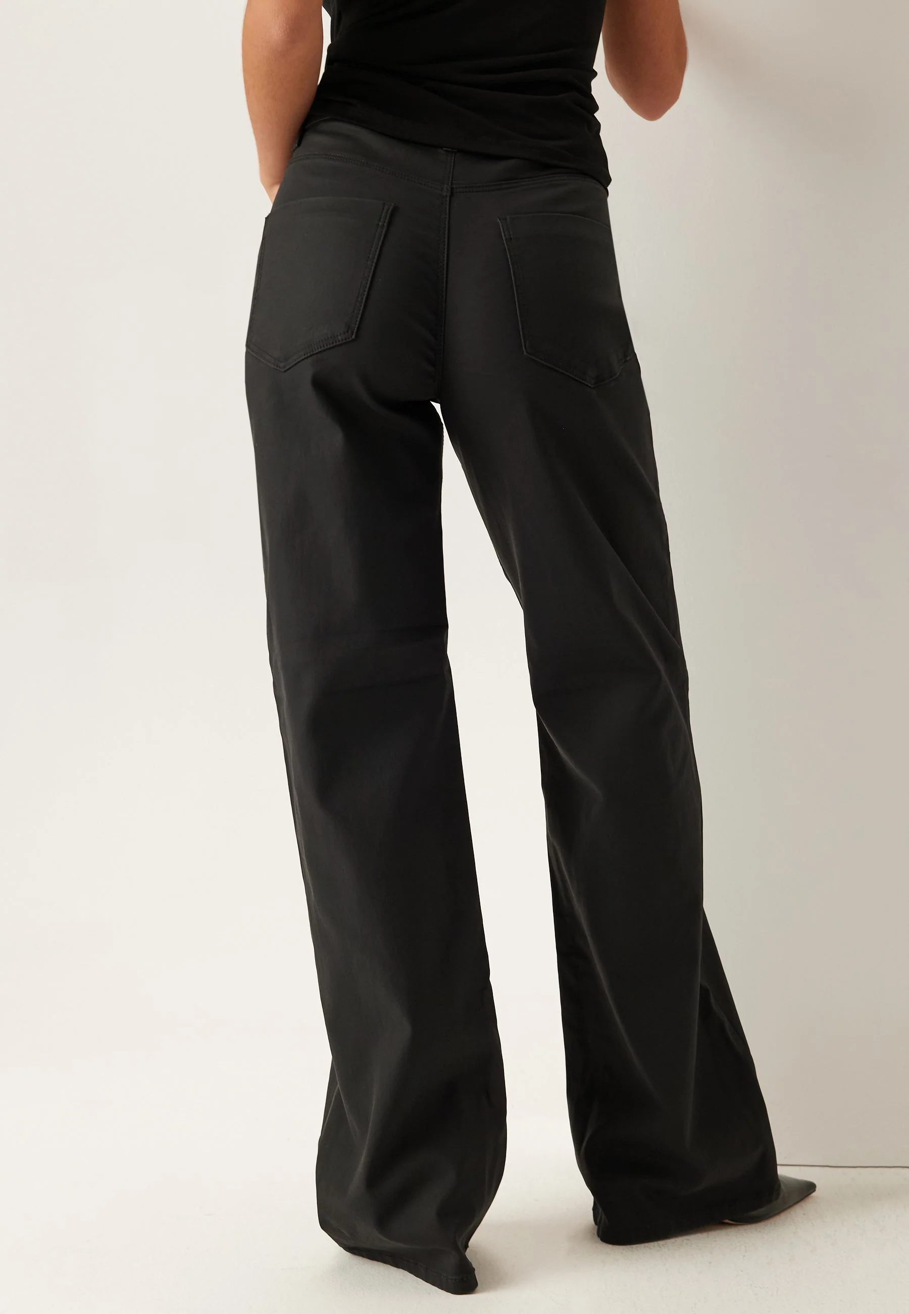 Vifreya Hw Coated Wide Jeans - Image 3