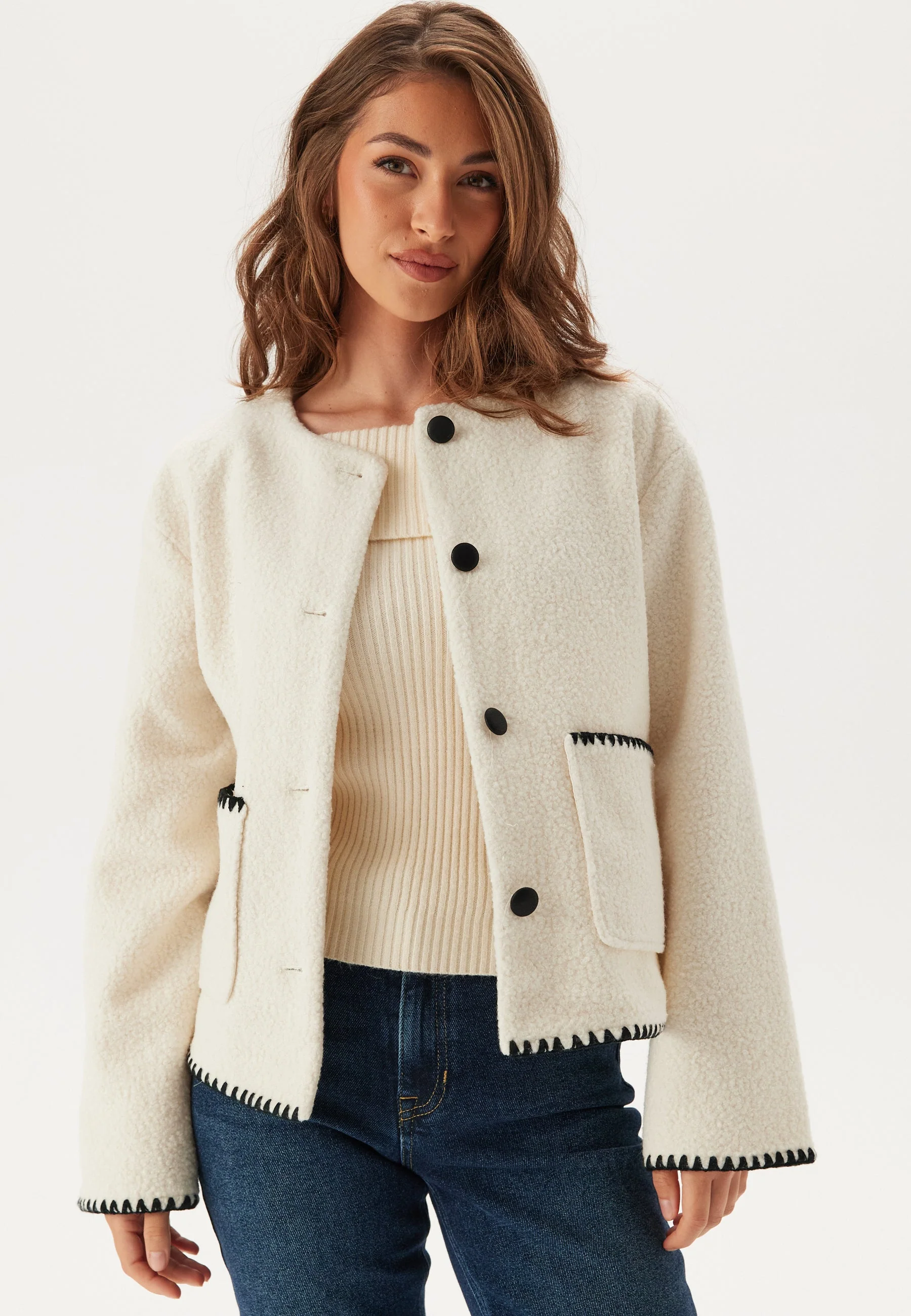 Vikaya L/S SHORT TEDDY JACKET - Image 2