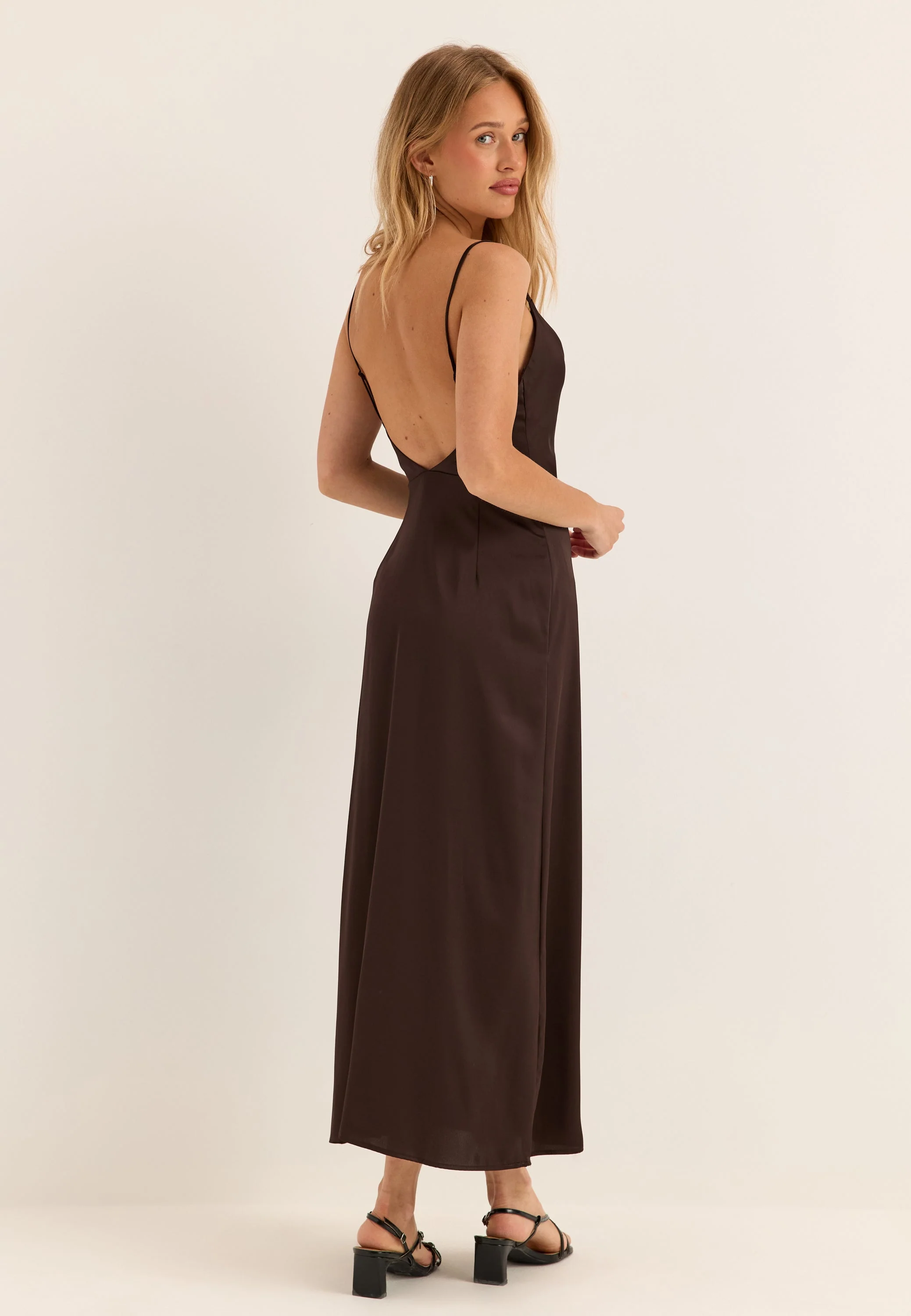 Viravenna Strap Ankle Dress - Image 3
