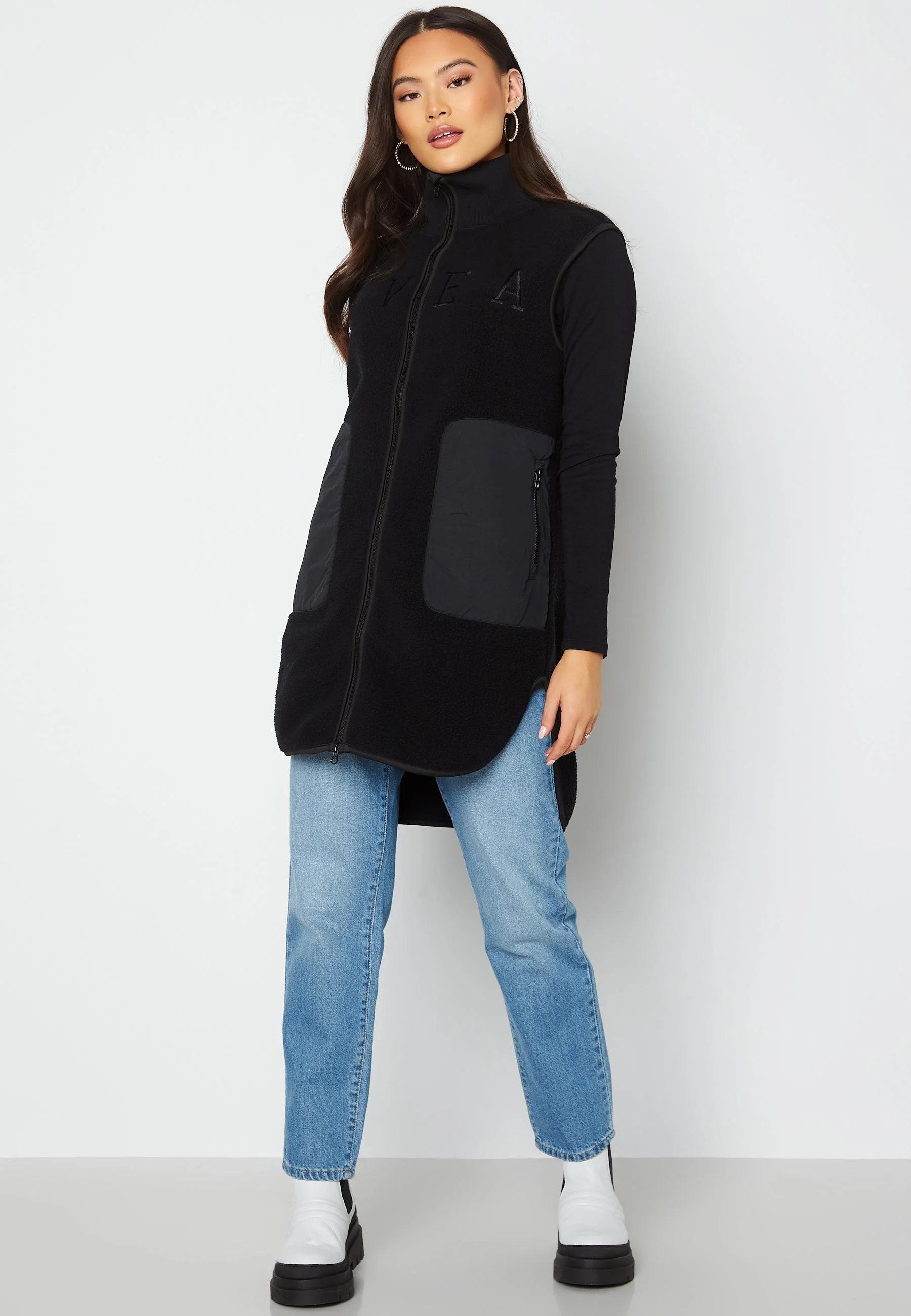 W. Pile Vest - Image 2
