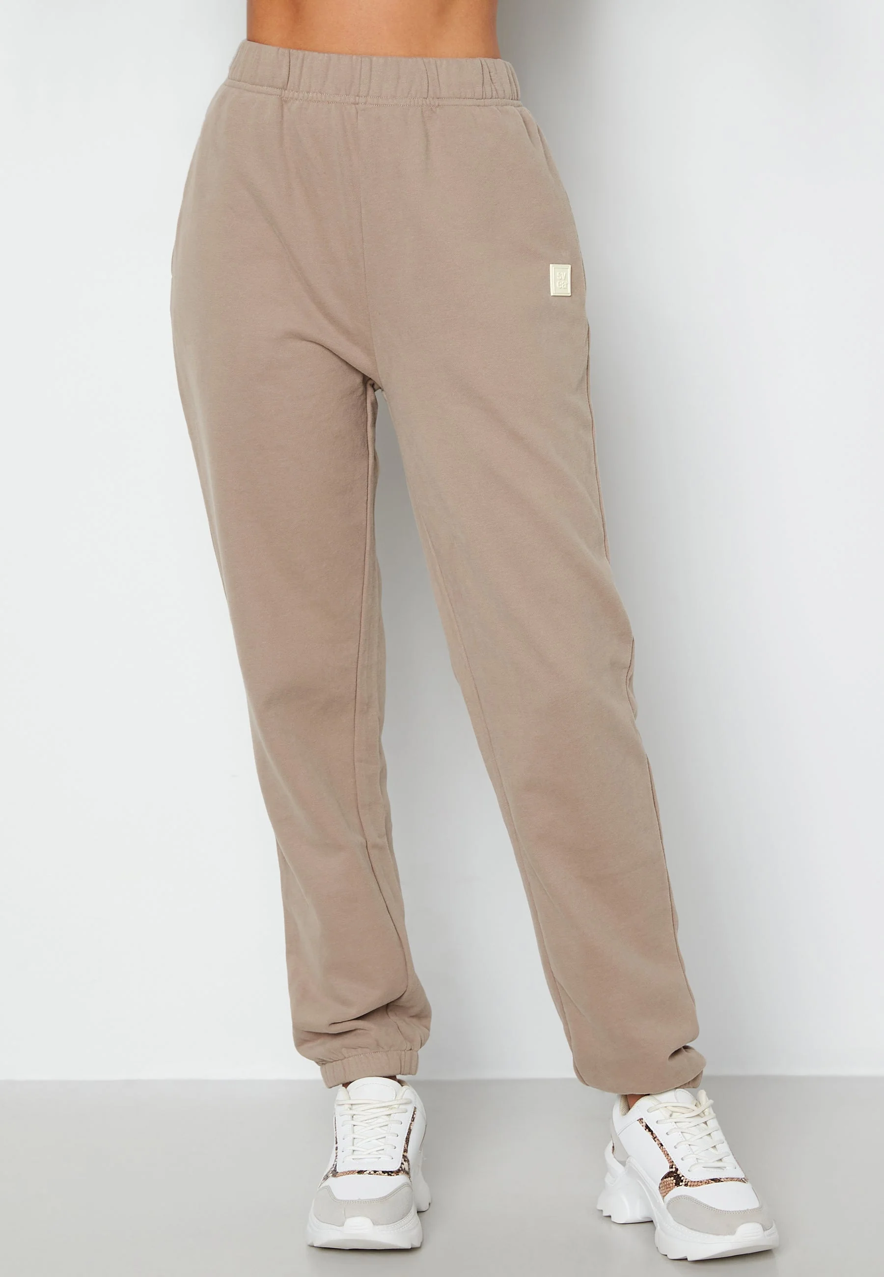 W. Toxic Sweat Pants - Image 2