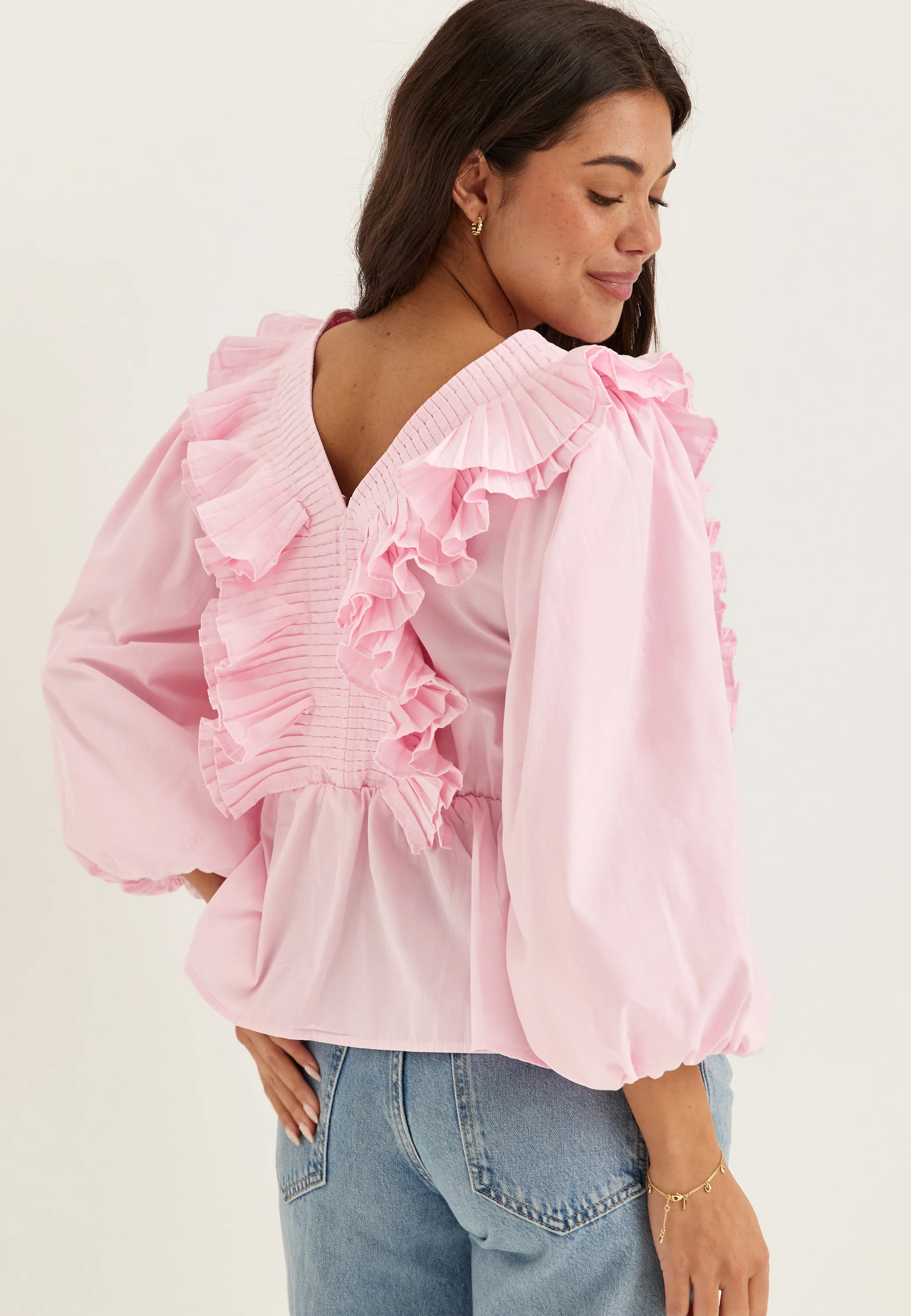 Yasruna 3/4 RUFFLE TOP - Image 2