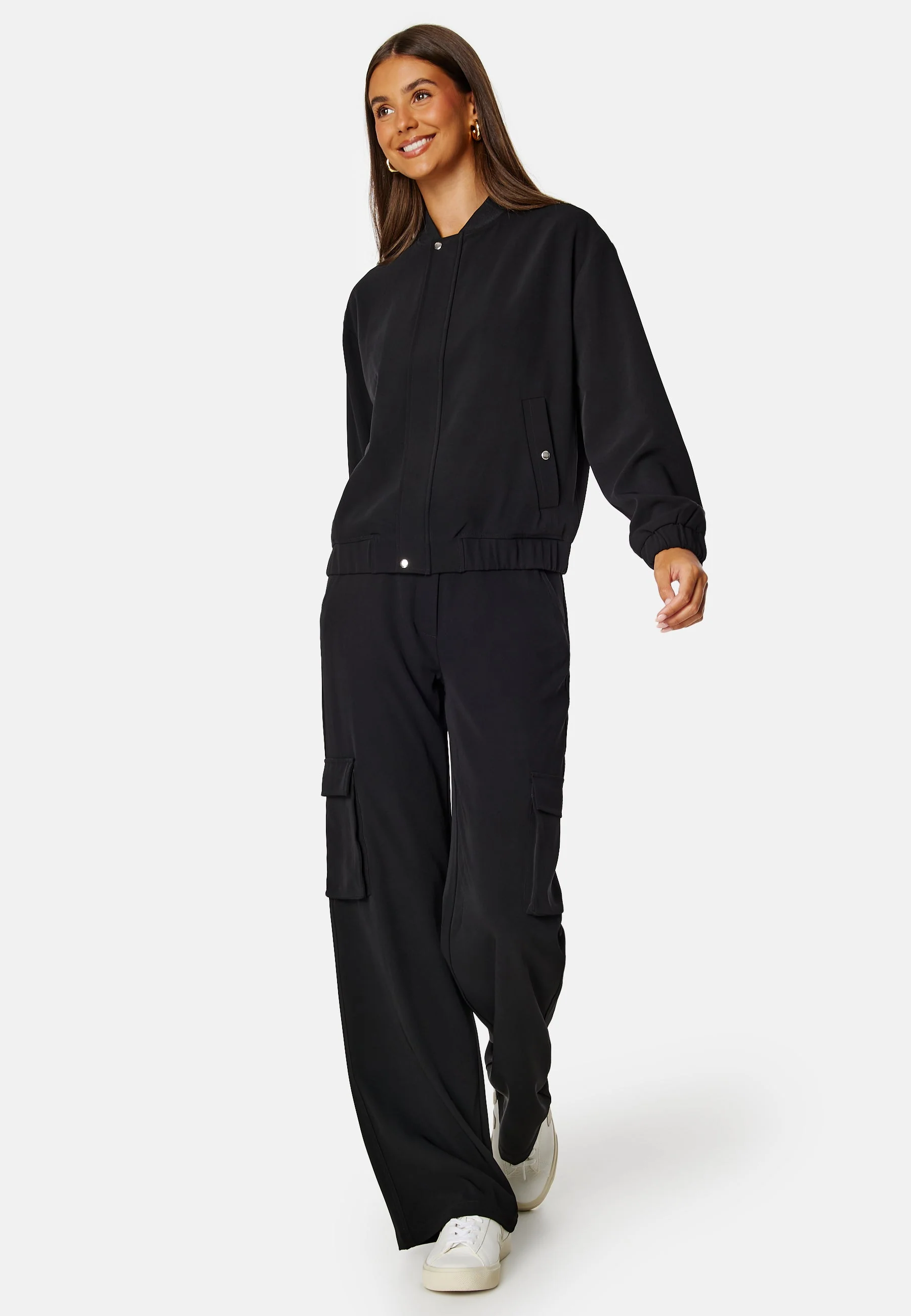 Zandra Bomber - Image 2